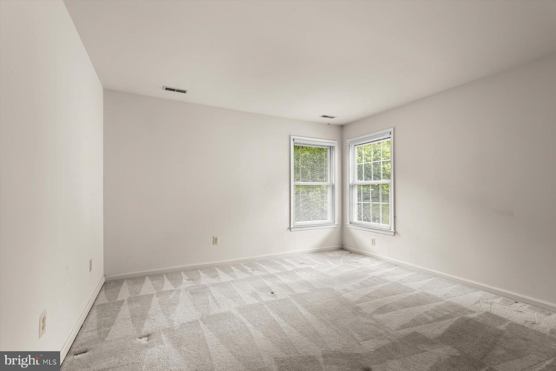 BURLEIGH MANOR - Residential