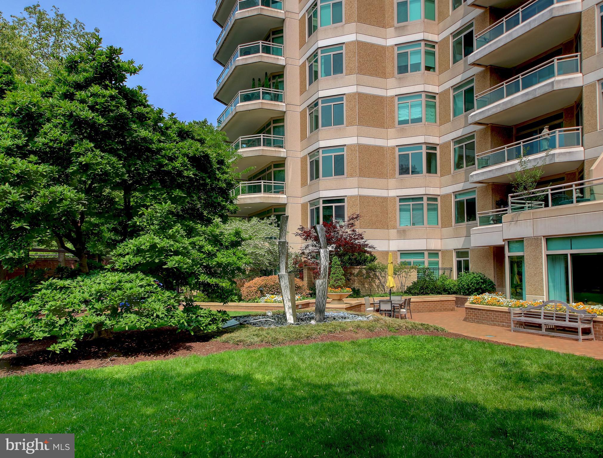 SOMERSET HOUSE - Residential