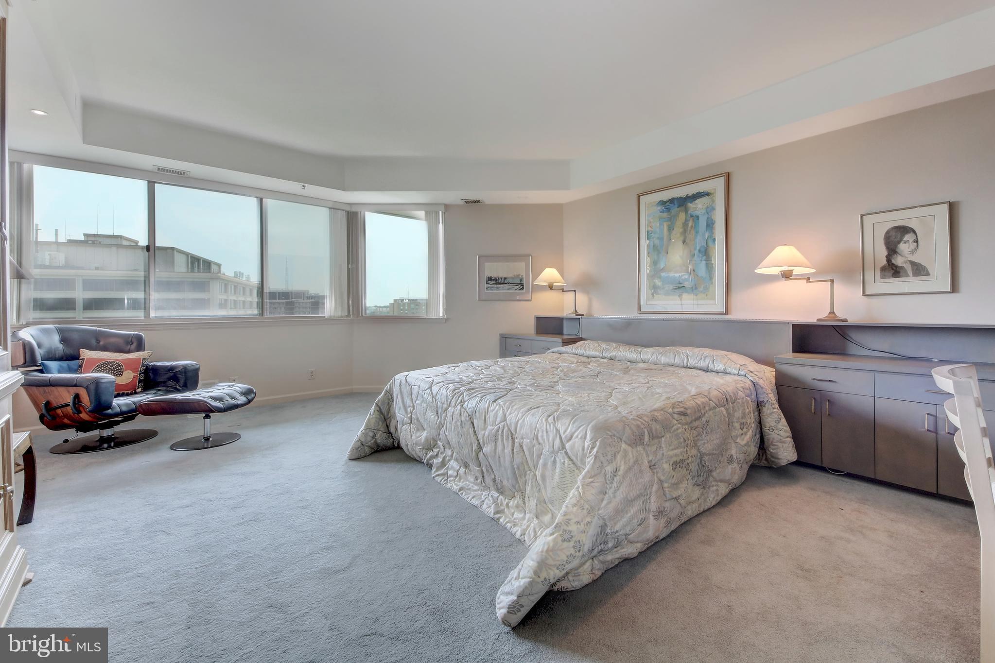 SOMERSET HOUSE - Residential