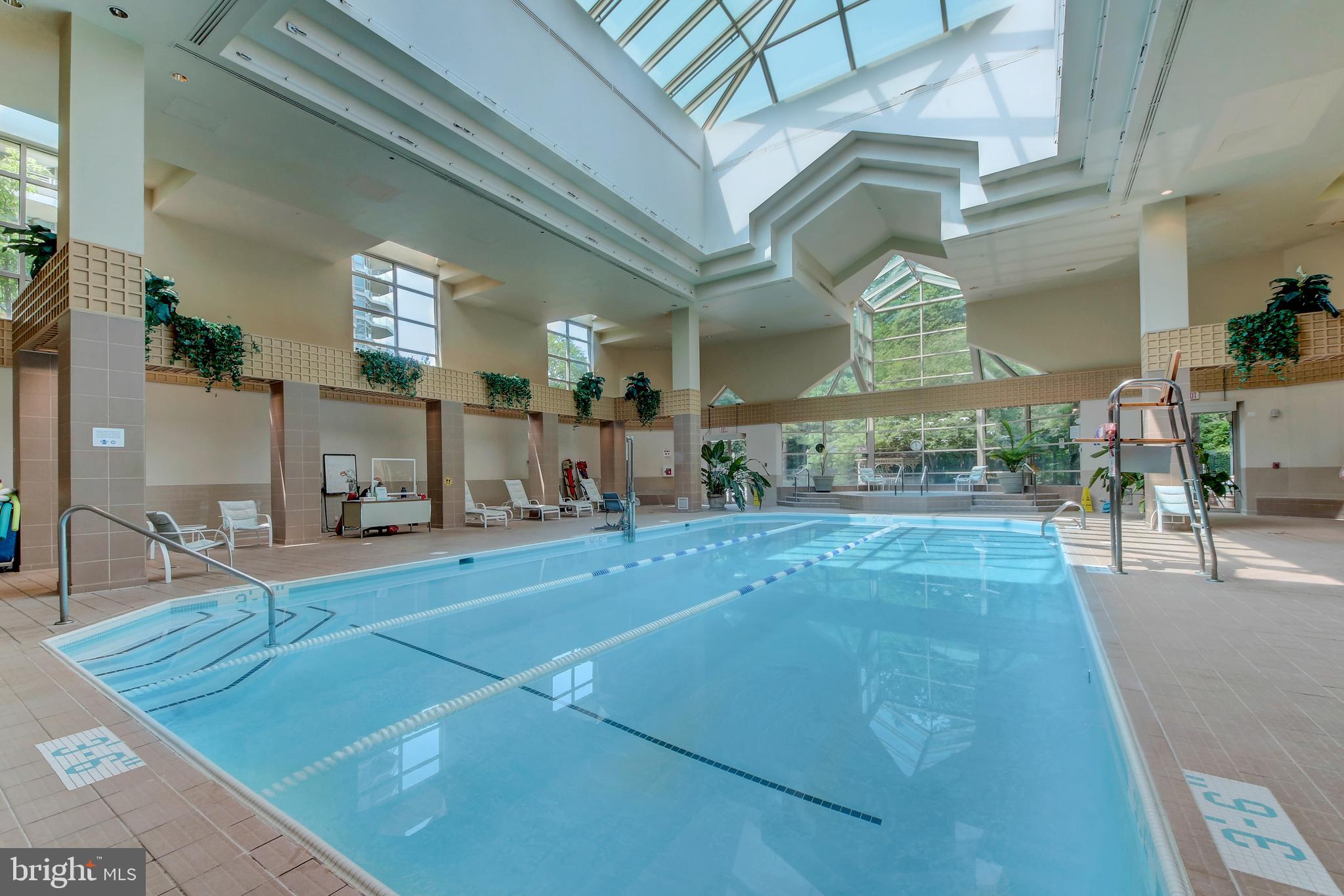 SOMERSET HOUSE - Residential