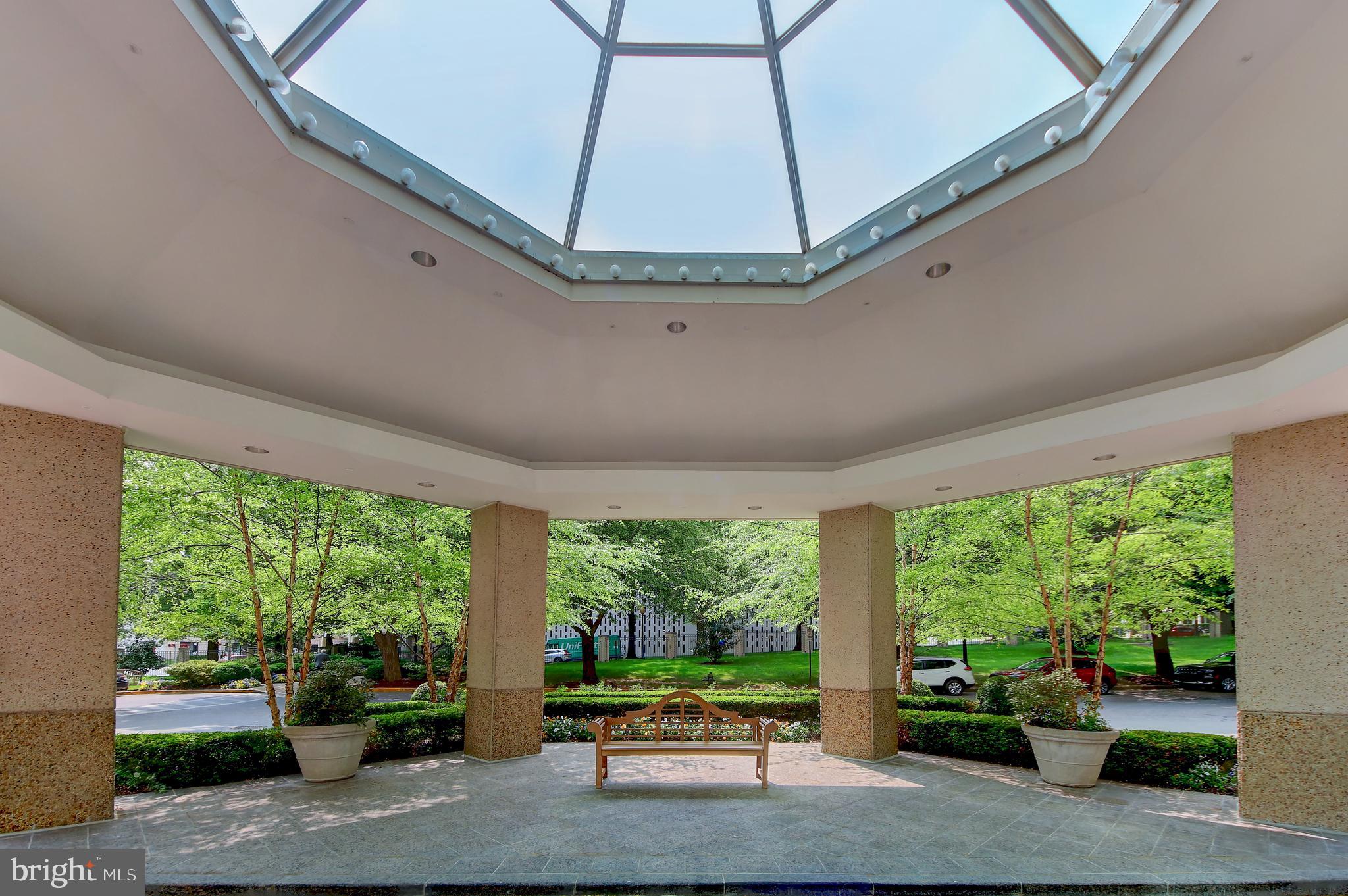 SOMERSET HOUSE - Residential