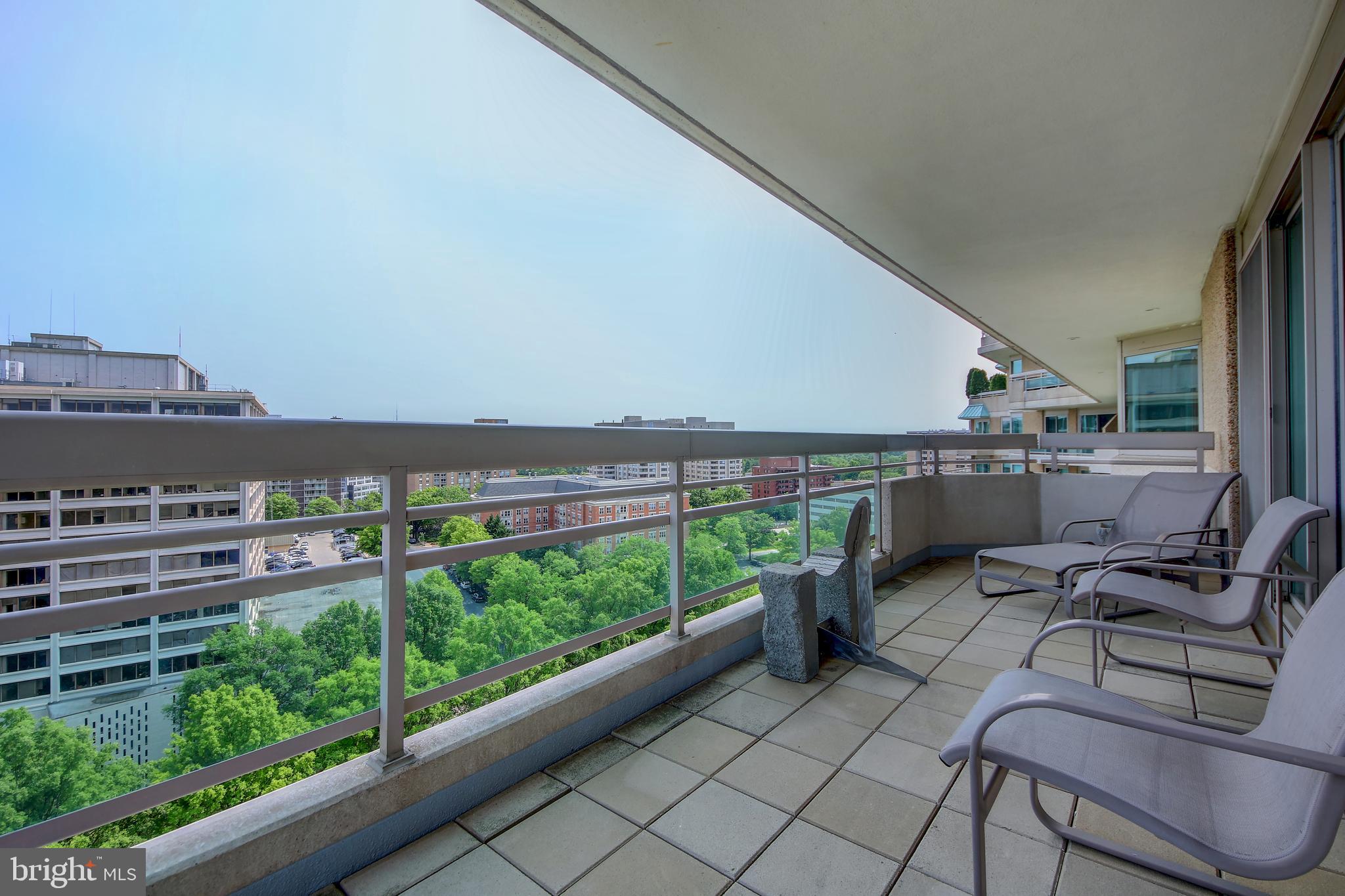 SOMERSET HOUSE - Residential