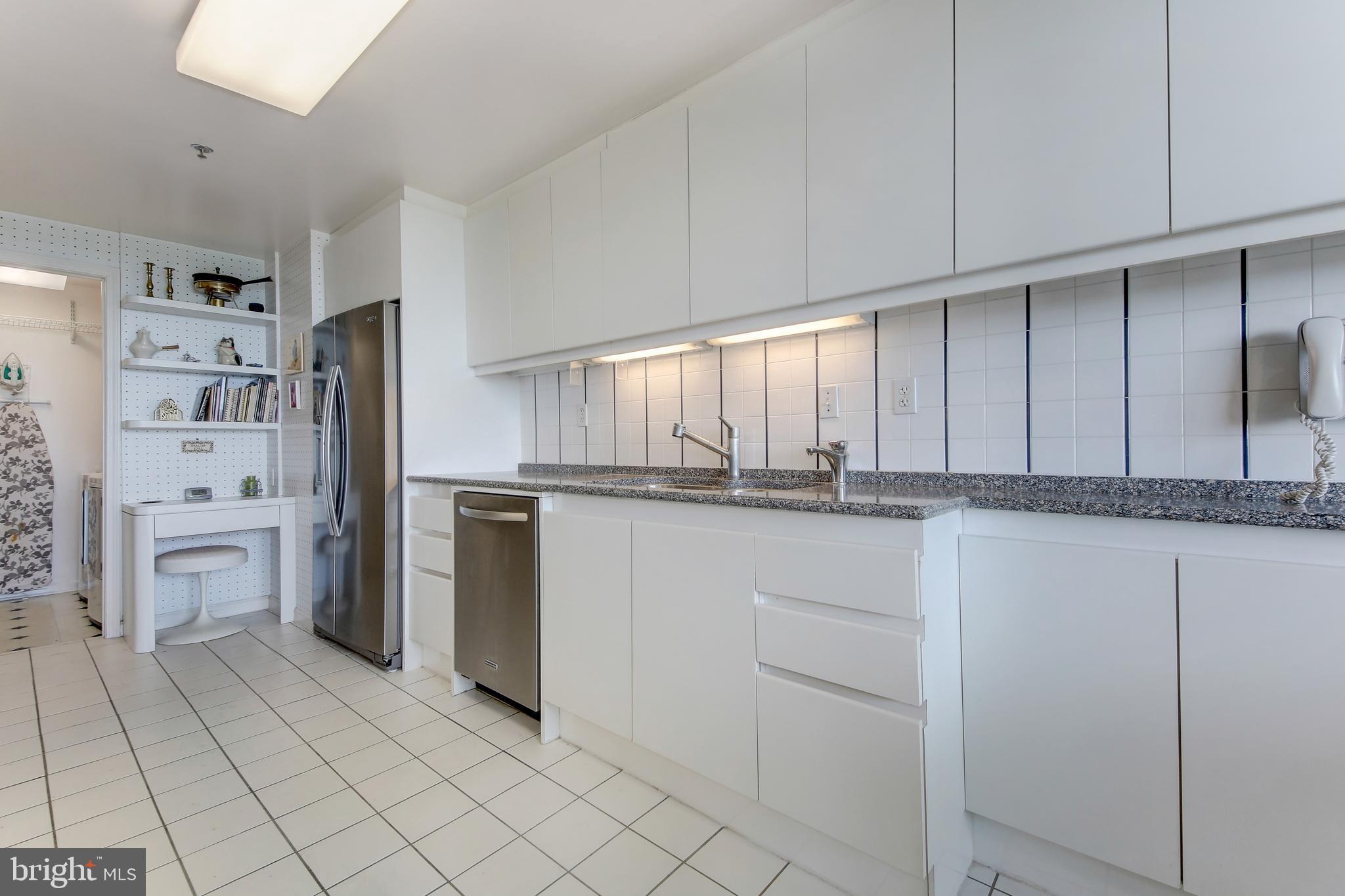 SOMERSET HOUSE - Residential