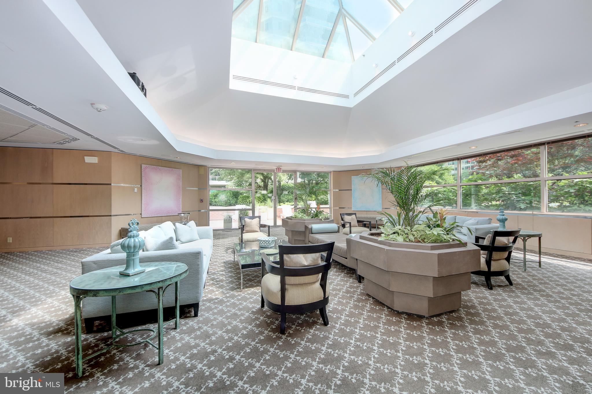 SOMERSET HOUSE - Residential