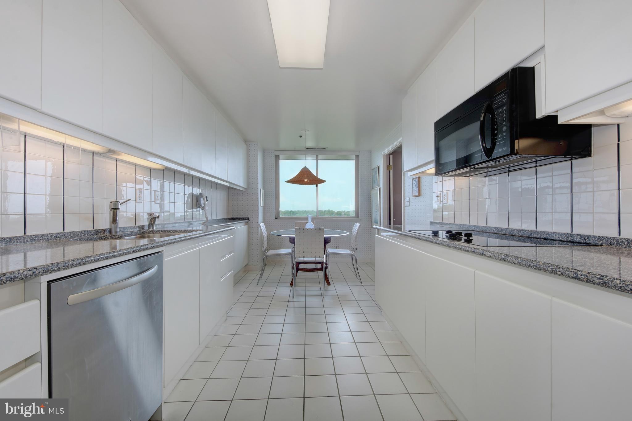 SOMERSET HOUSE - Residential