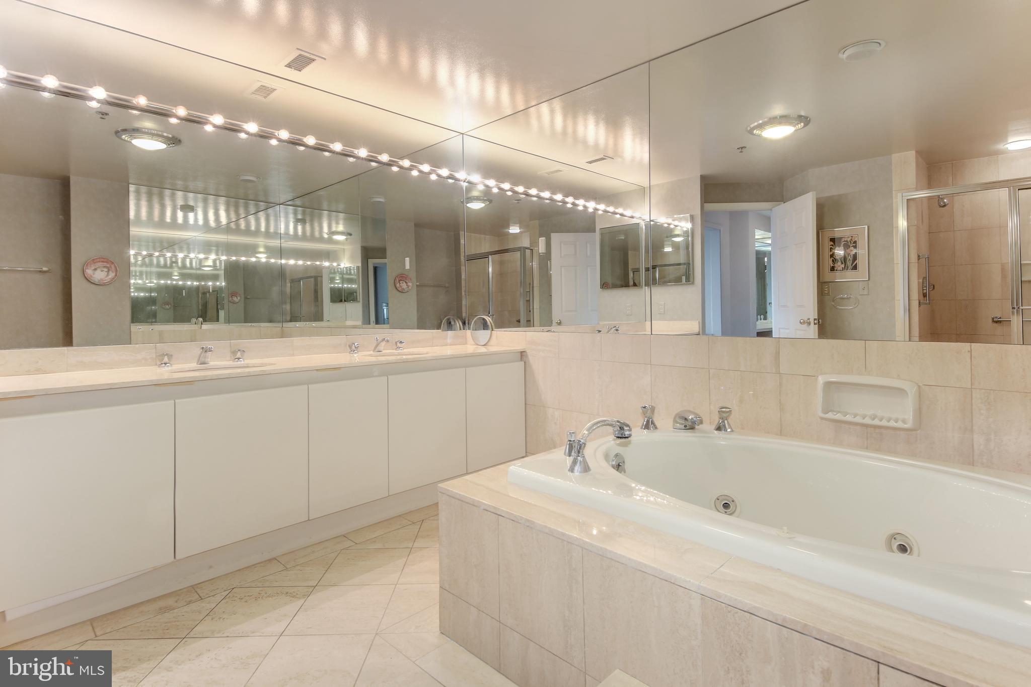 SOMERSET HOUSE - Residential