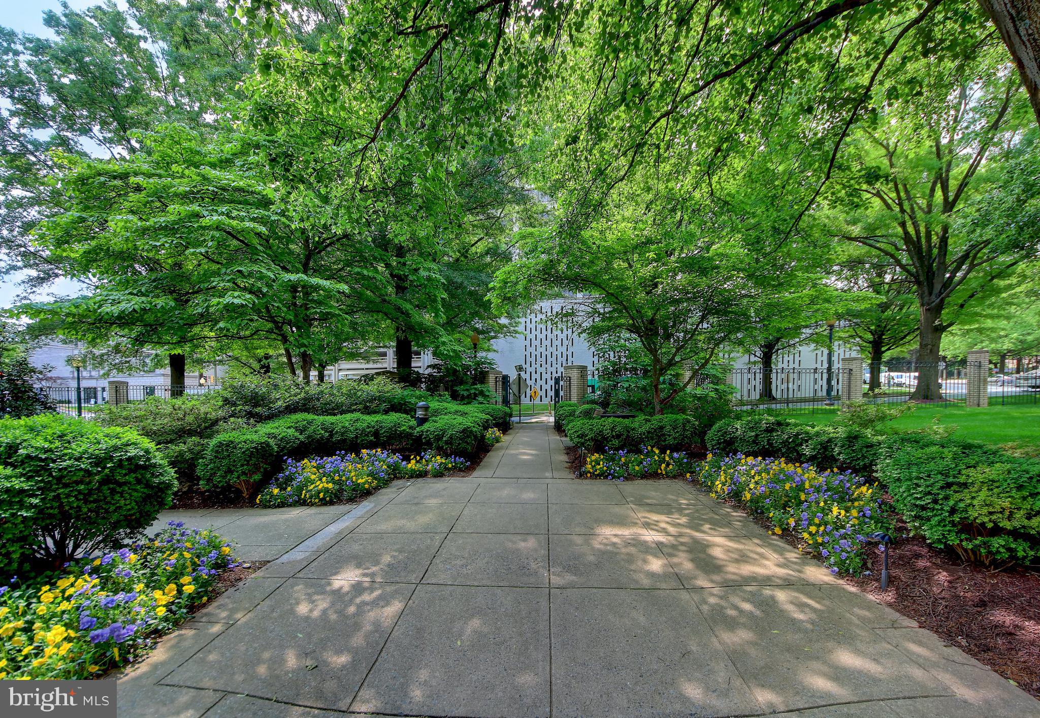 SOMERSET HOUSE - Residential
