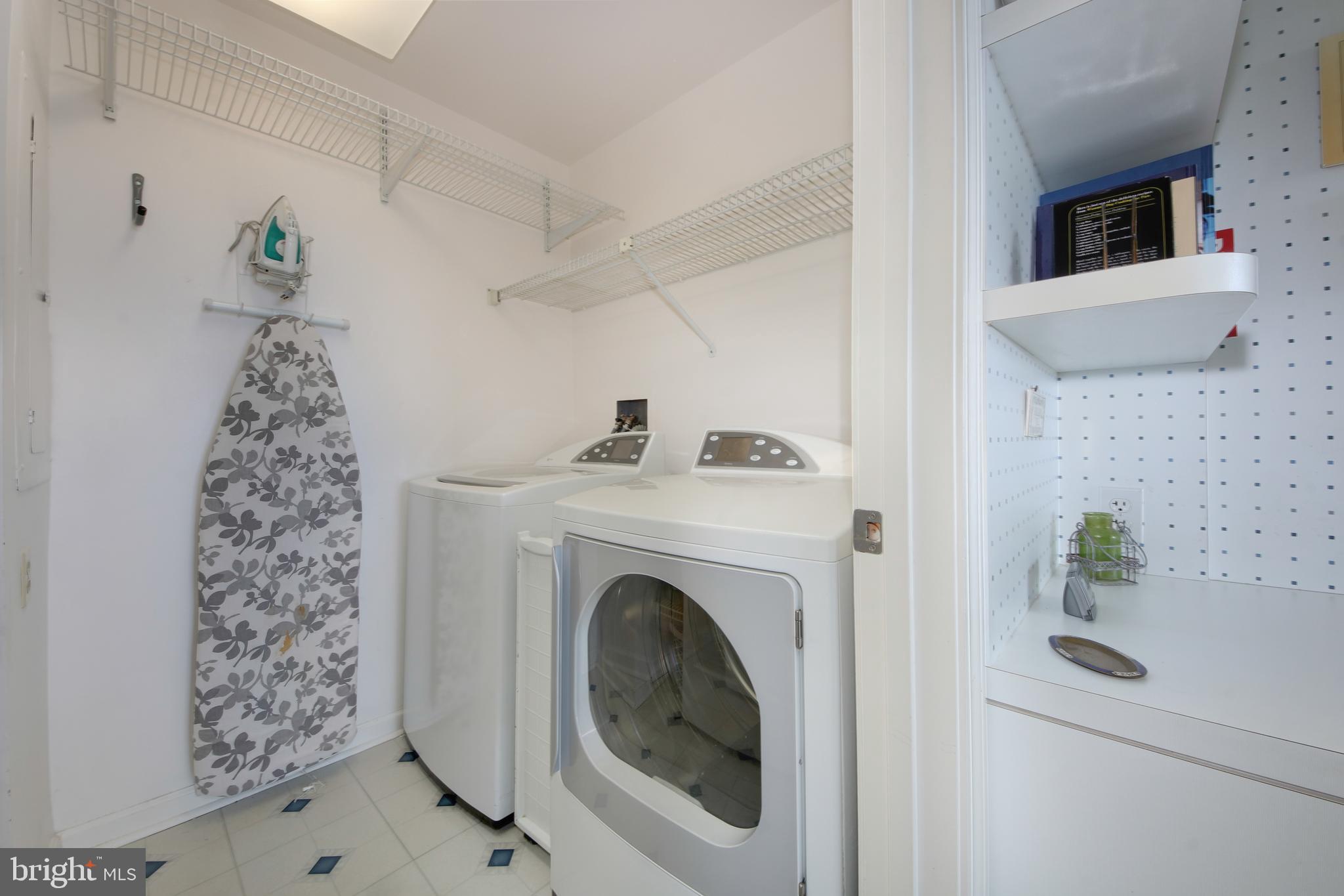 SOMERSET HOUSE - Residential