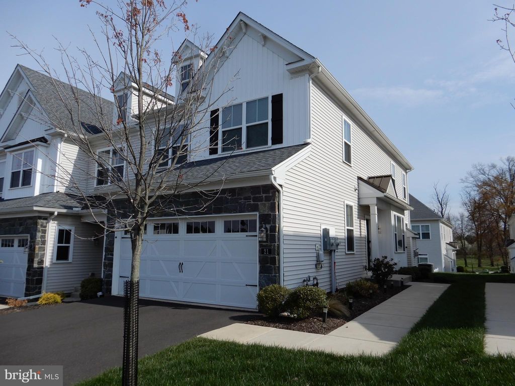 Photo of 21 Spring Mill Dr #12, IVYLAND, PA 18974 (MLS # PABU2091764)