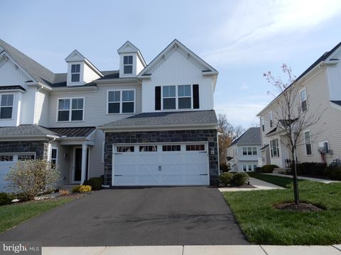 21 SPRING MILL DRIVE 12 IVYLAND PA 18974