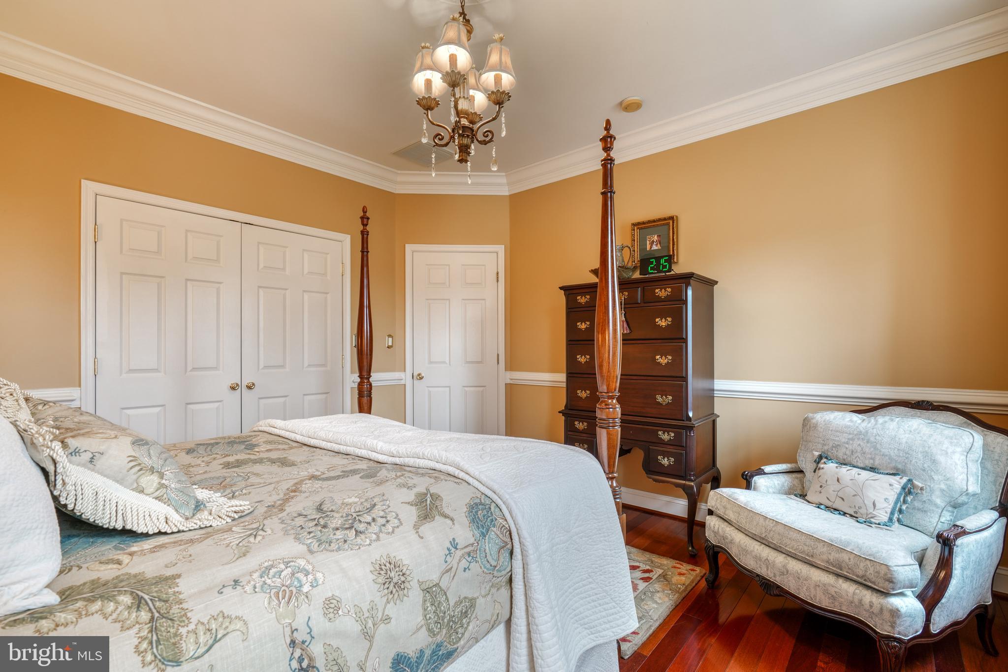 FOXWAY TERR - Residential