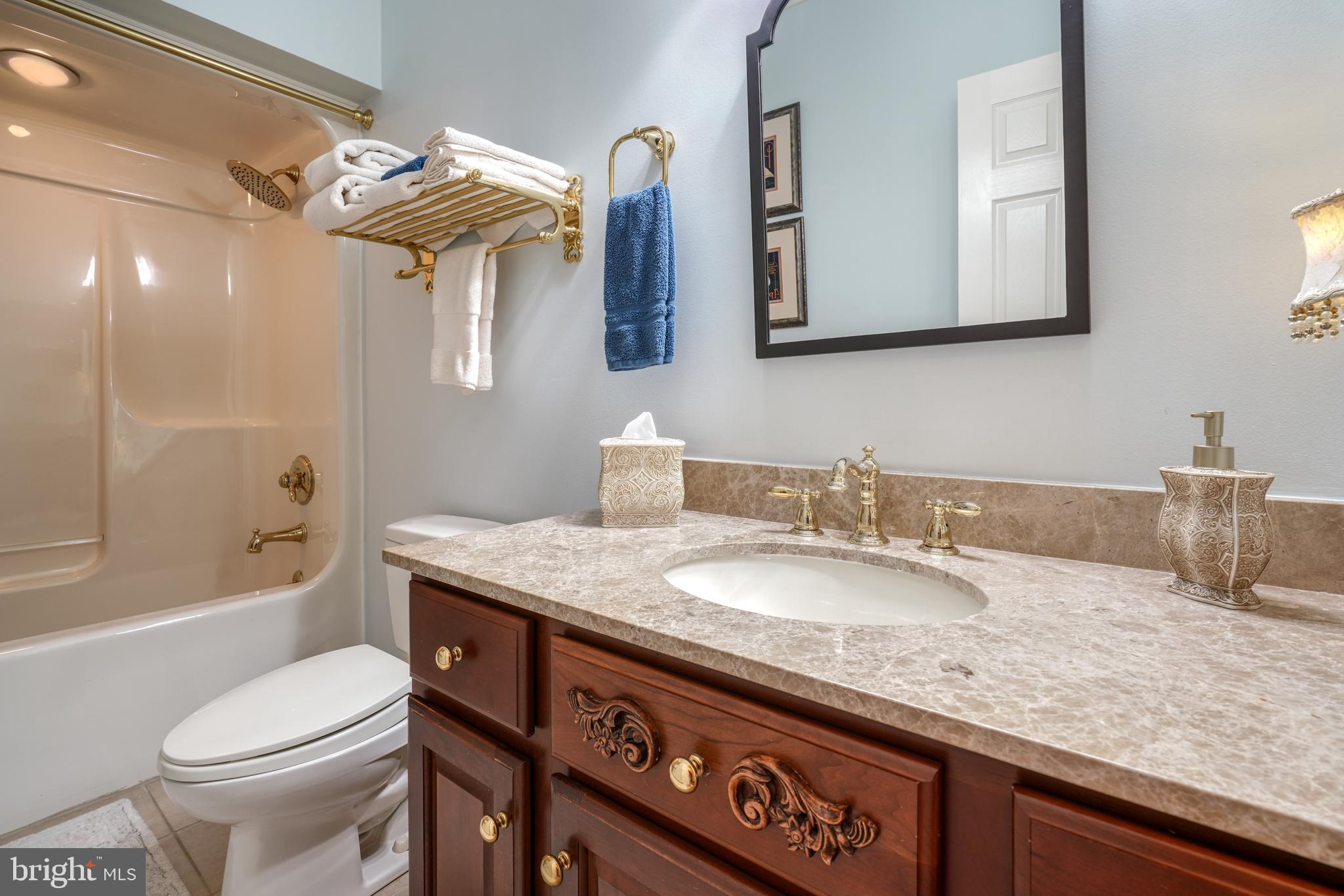 FOXWAY TERR - Residential