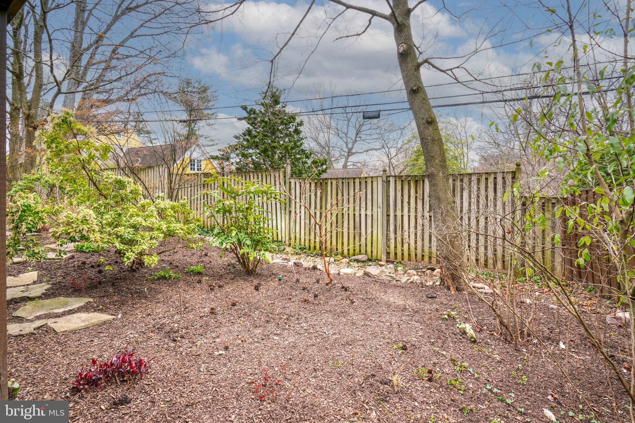 FOXWAY TERR - Residential