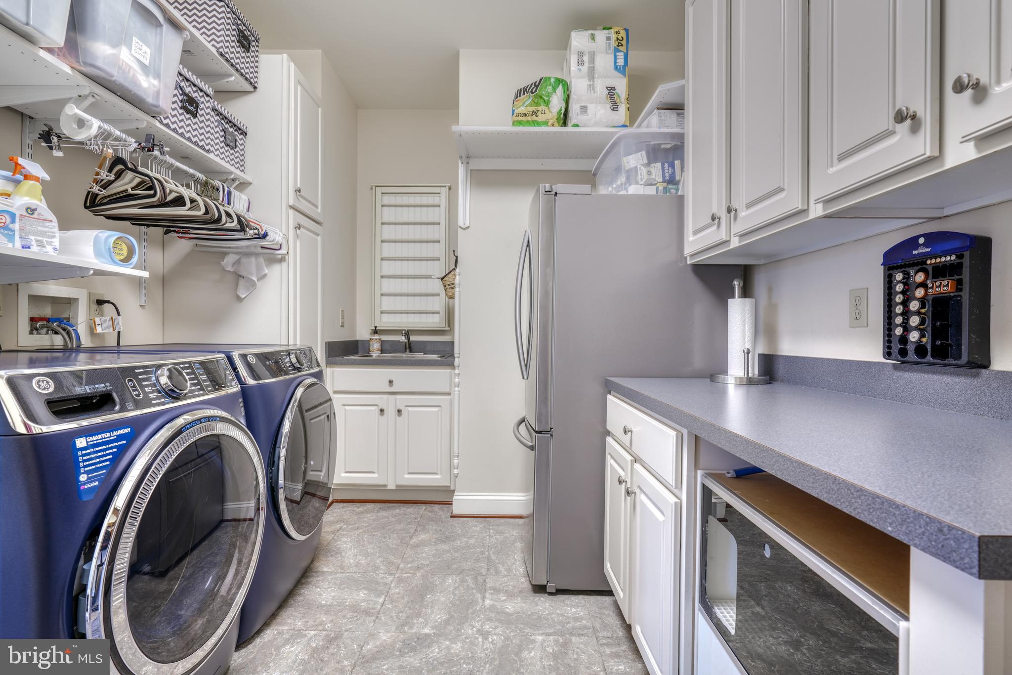 FOXWAY TERR - Residential