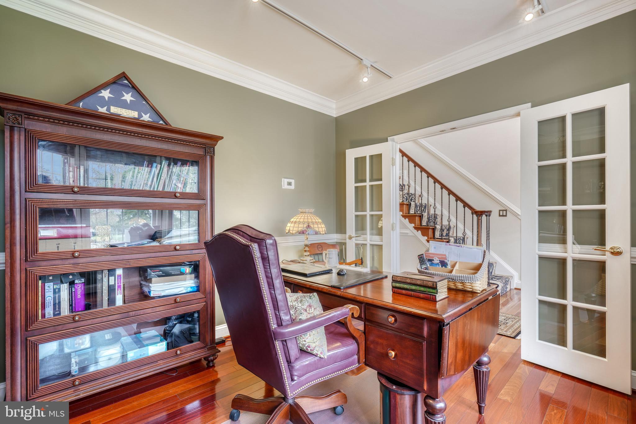 FOXWAY TERR - Residential