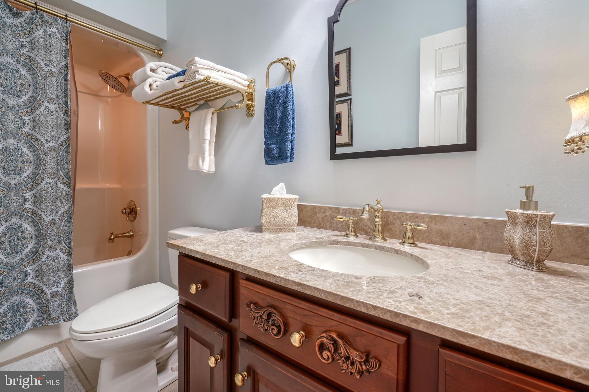 FOXWAY TERR - Residential