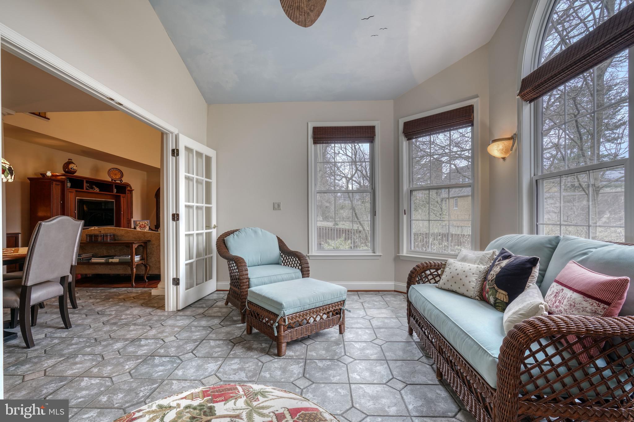 FOXWAY TERR - Residential