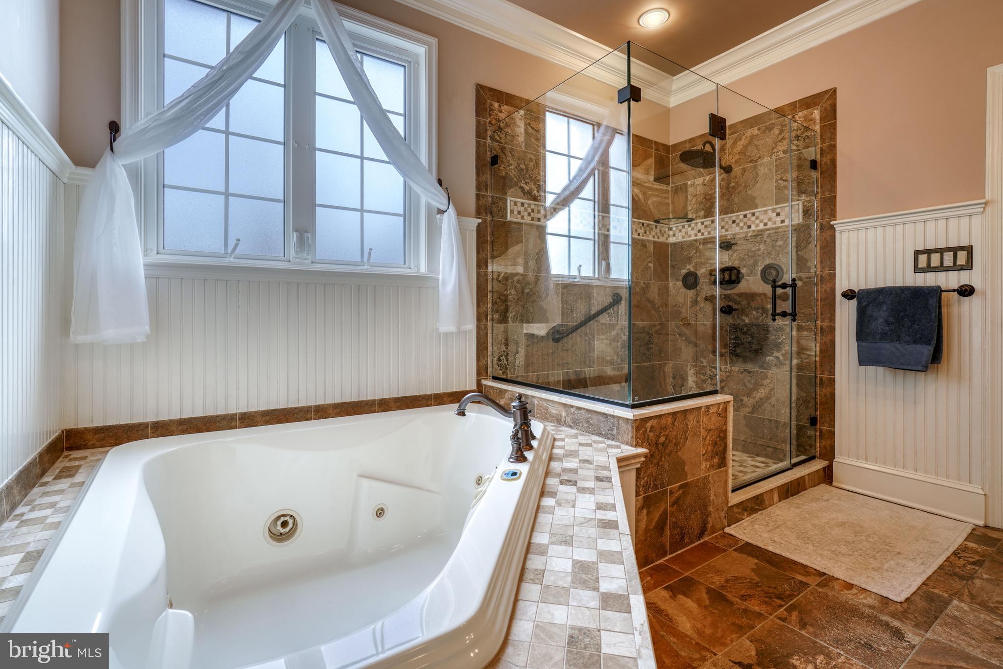 FOXWAY TERR - Residential