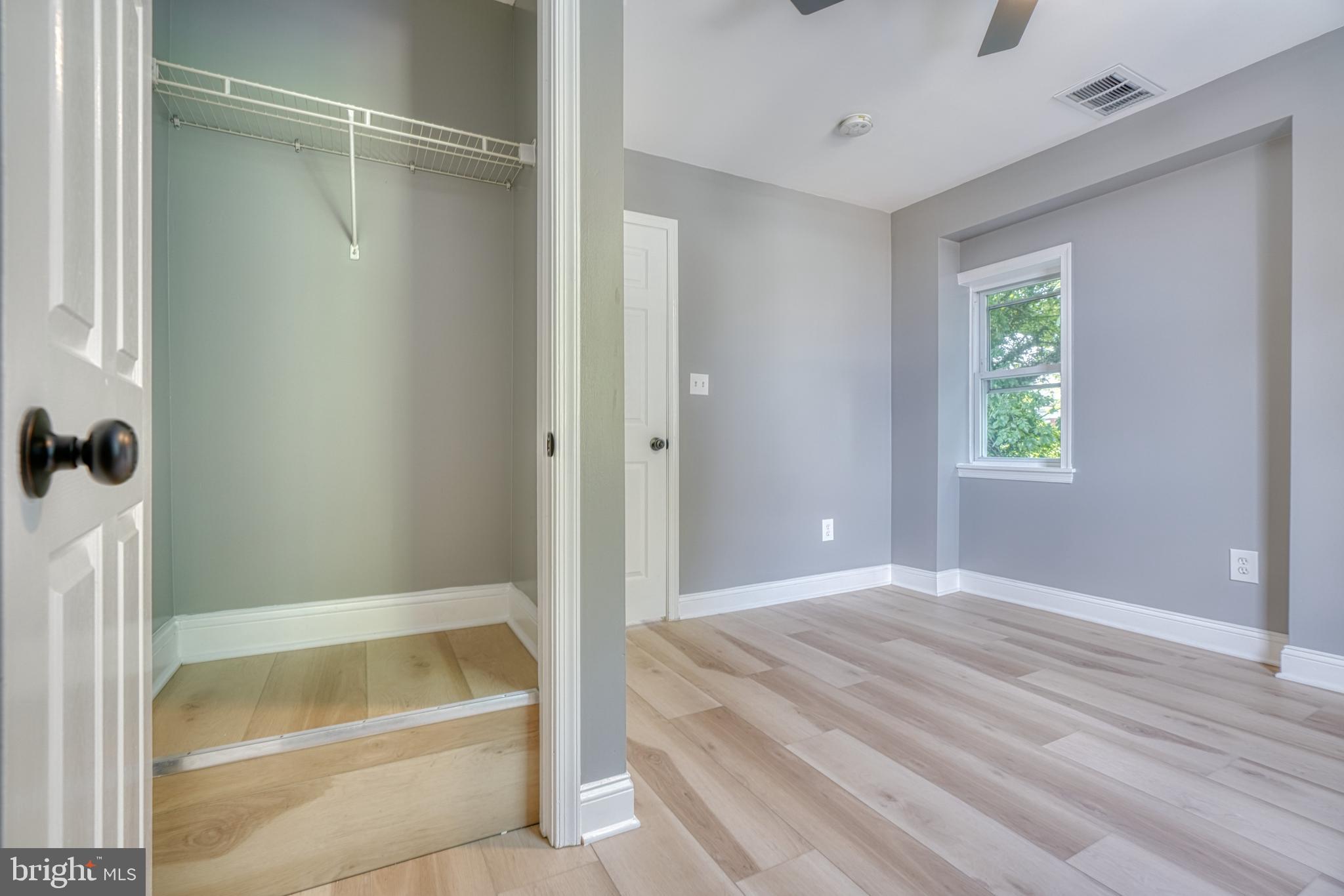 BARCLAY - Residential