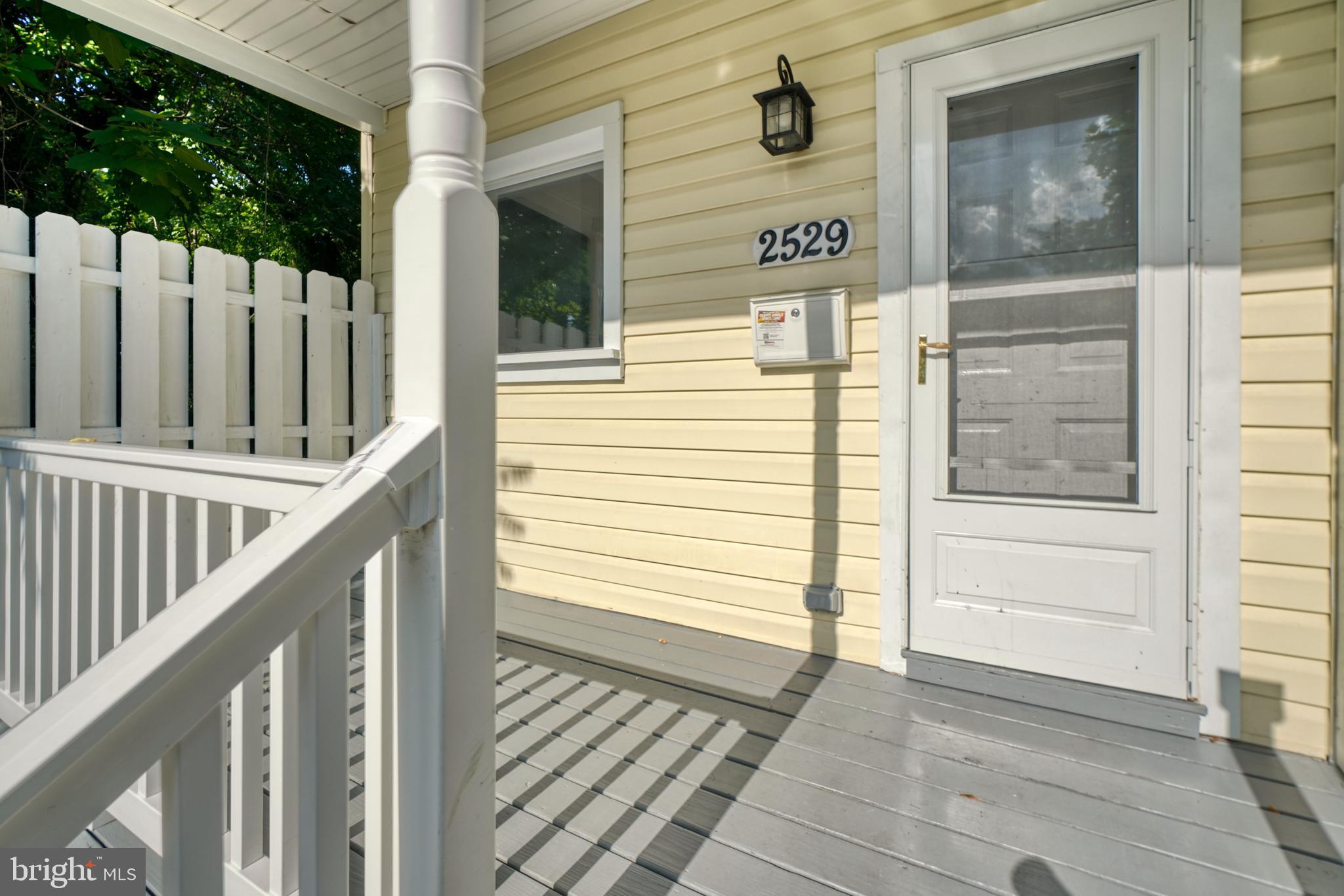 BARCLAY - Residential