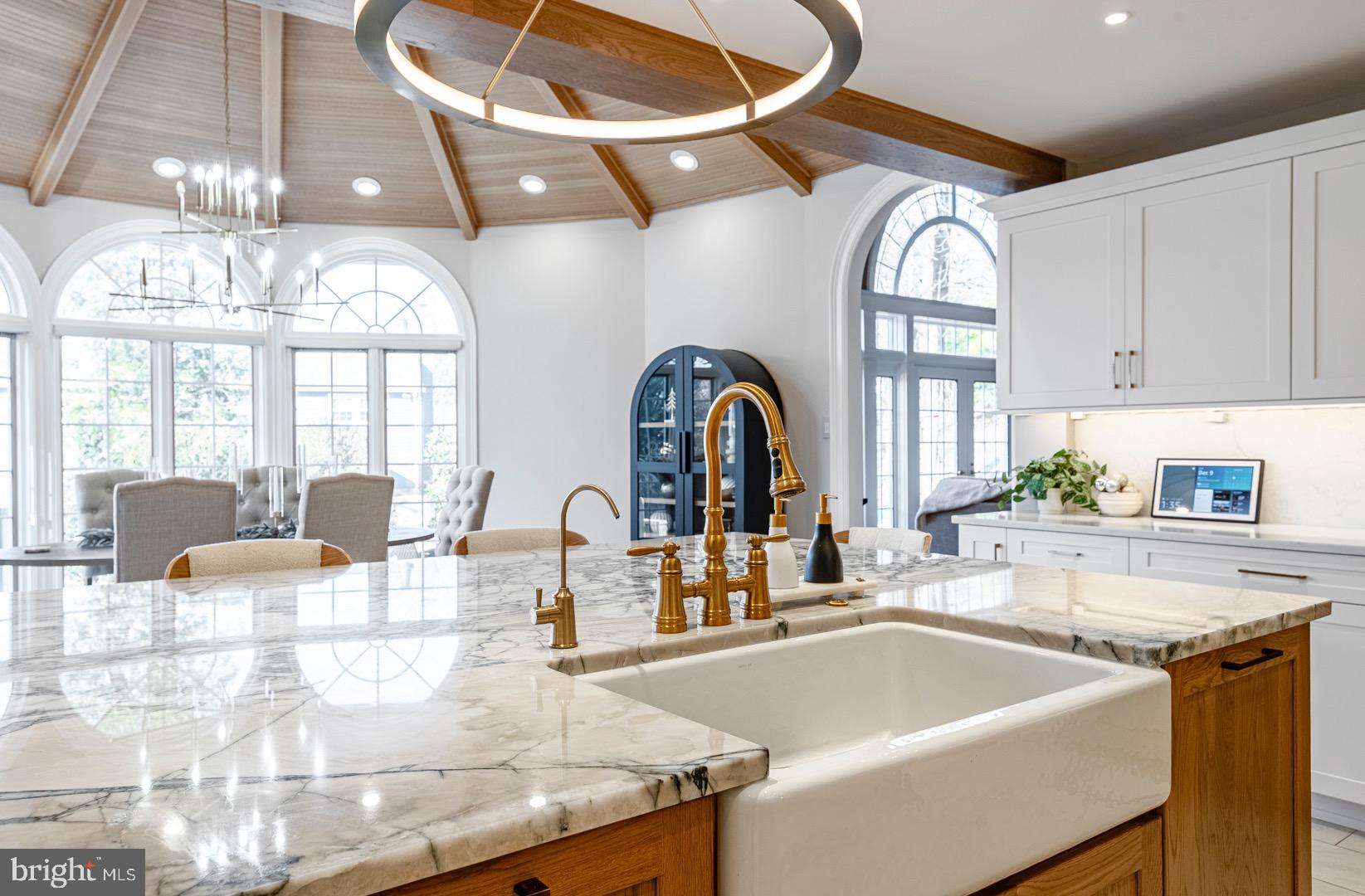 BIRDLAND - Residential