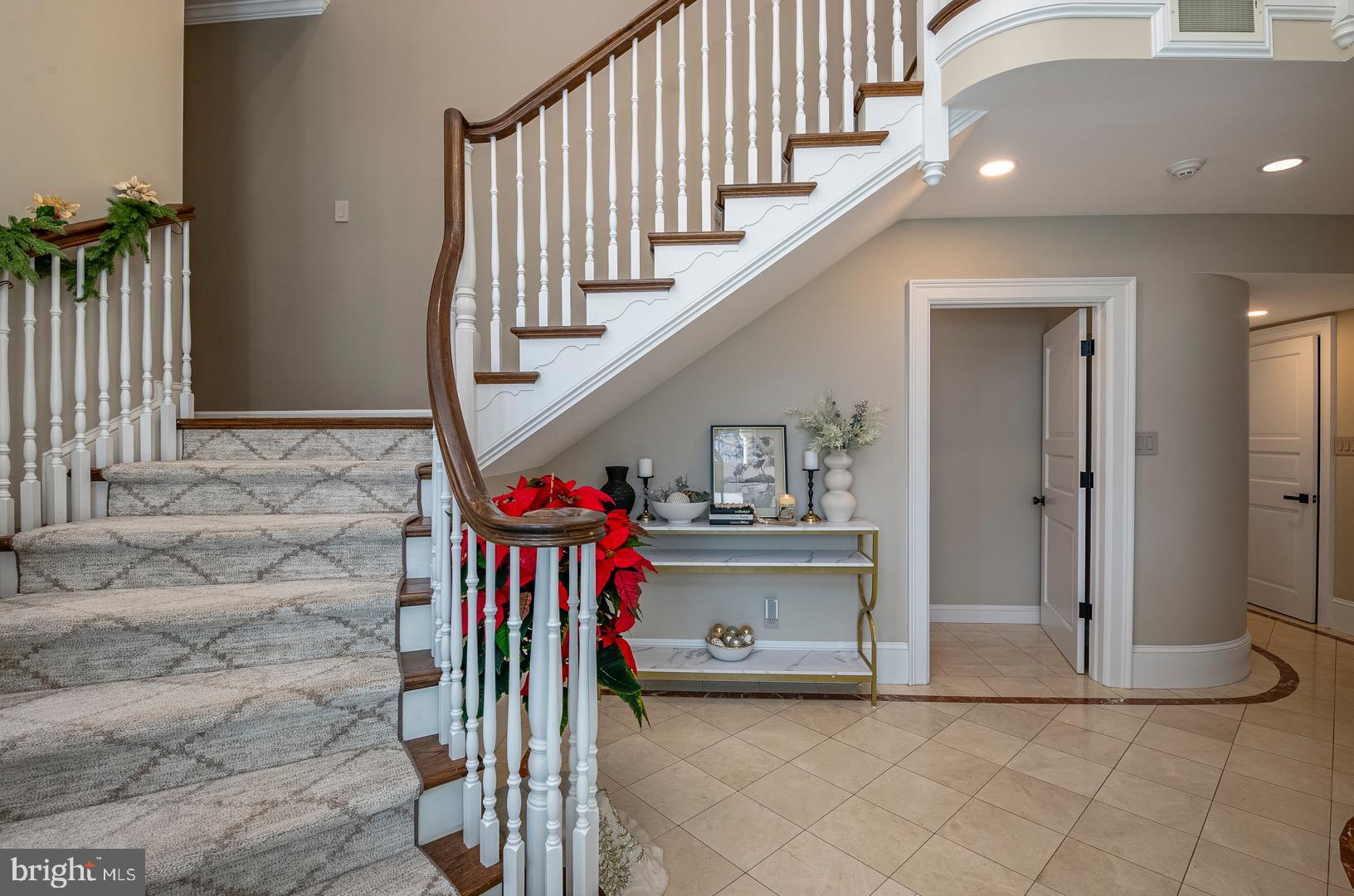 BIRDLAND - Residential