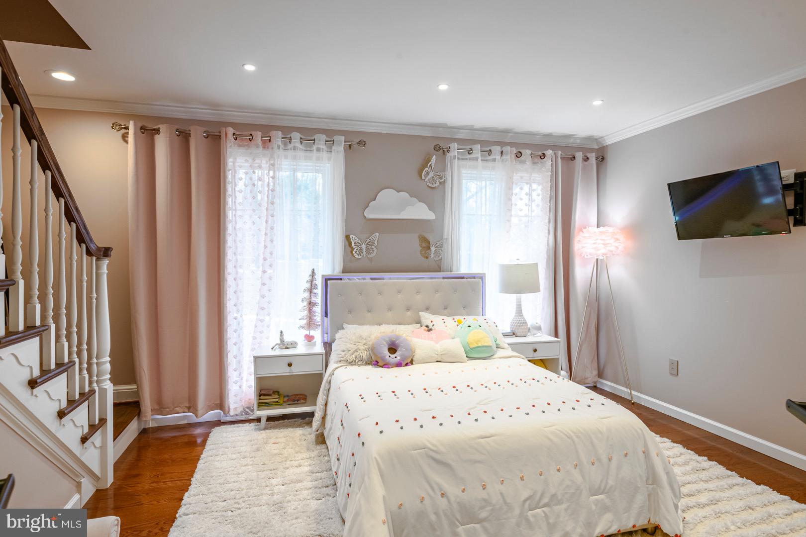 BIRDLAND - Residential