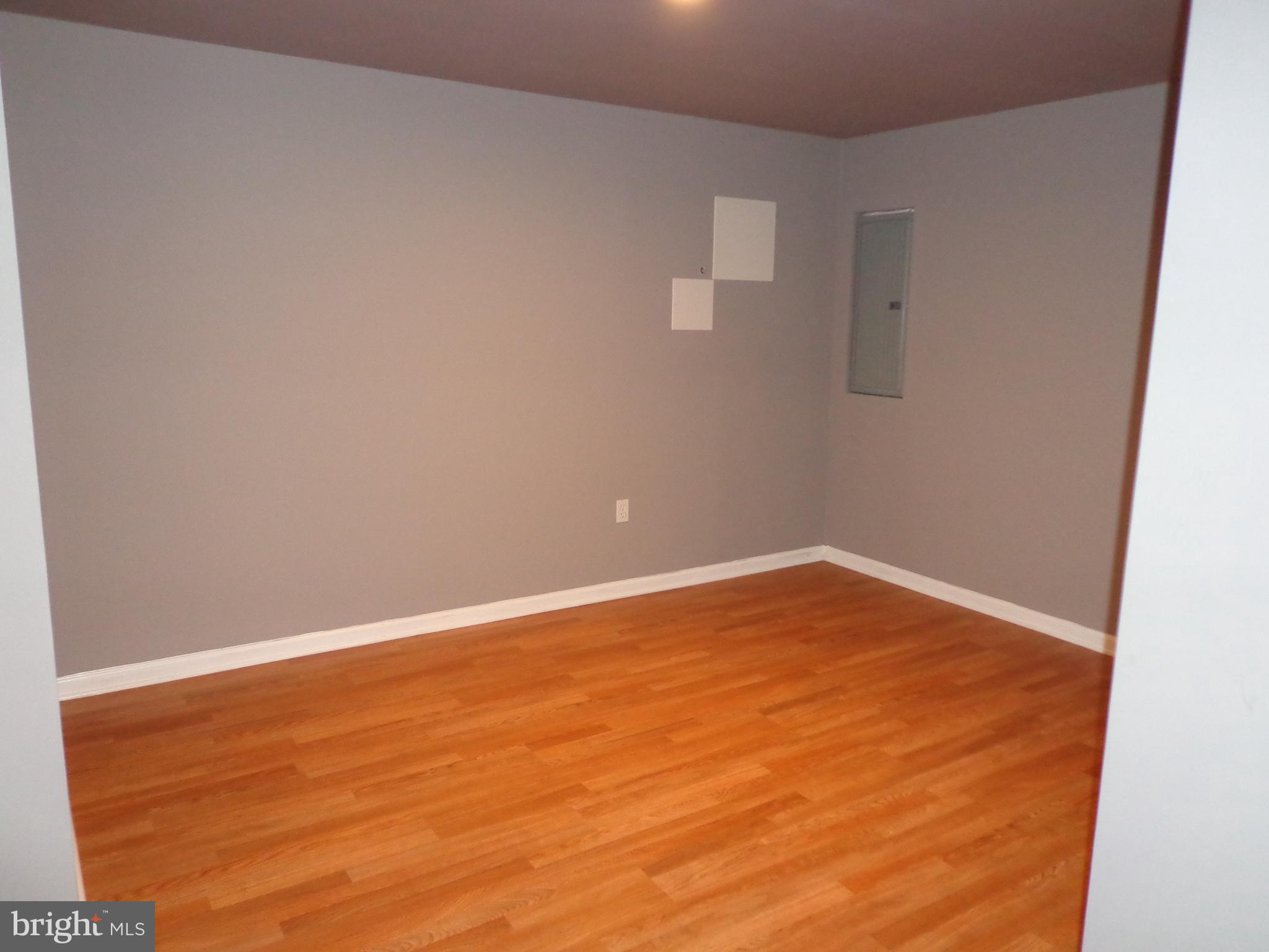 LAKELAND PLACE - Residential Lease