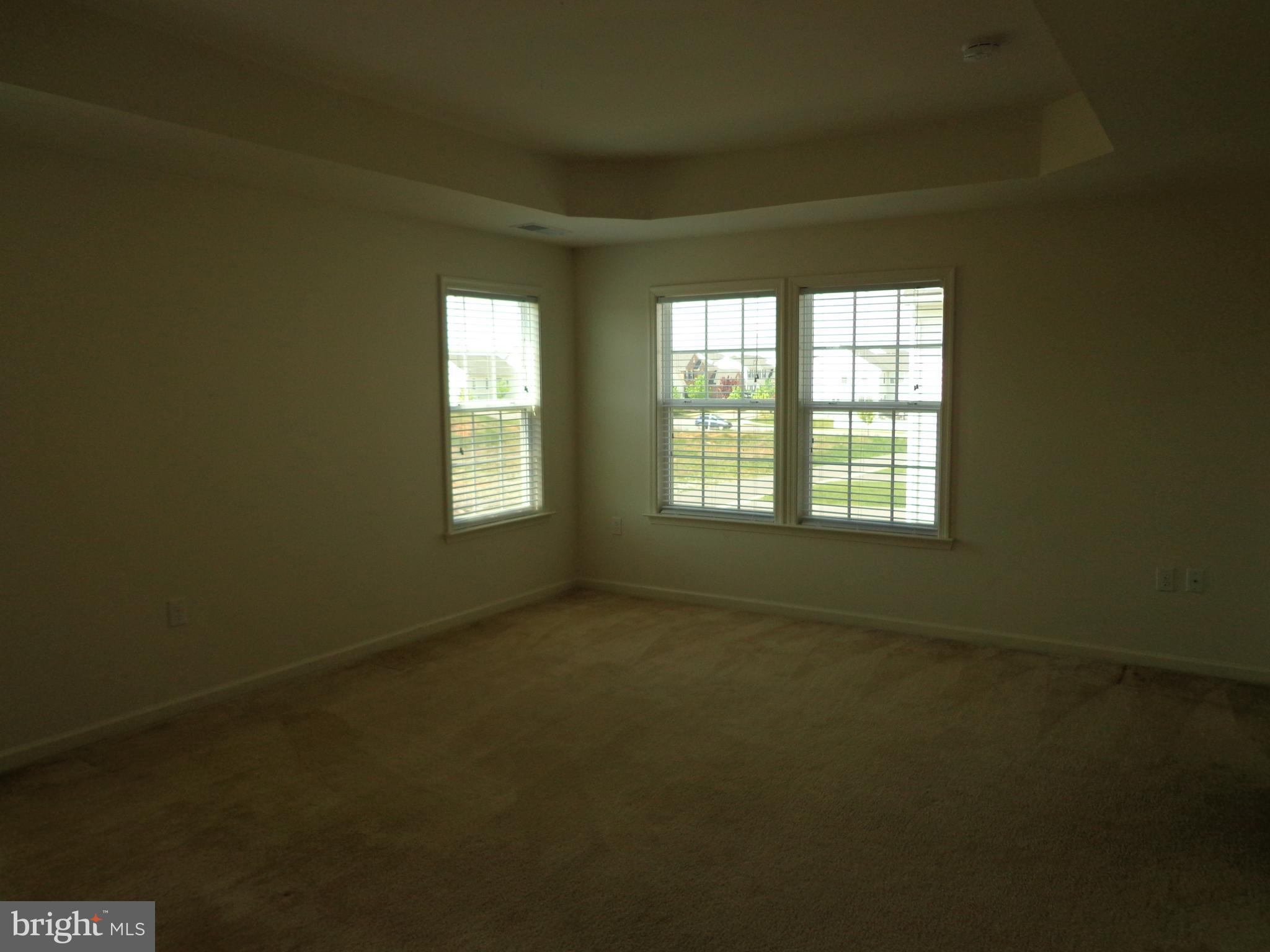 LAKELAND PLACE - Residential Lease