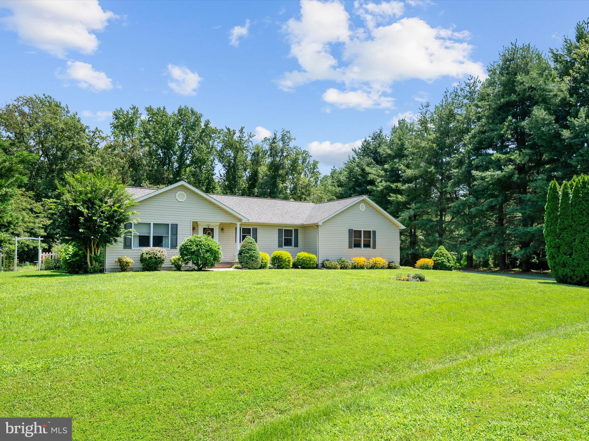 272 WYE KNOT COURT