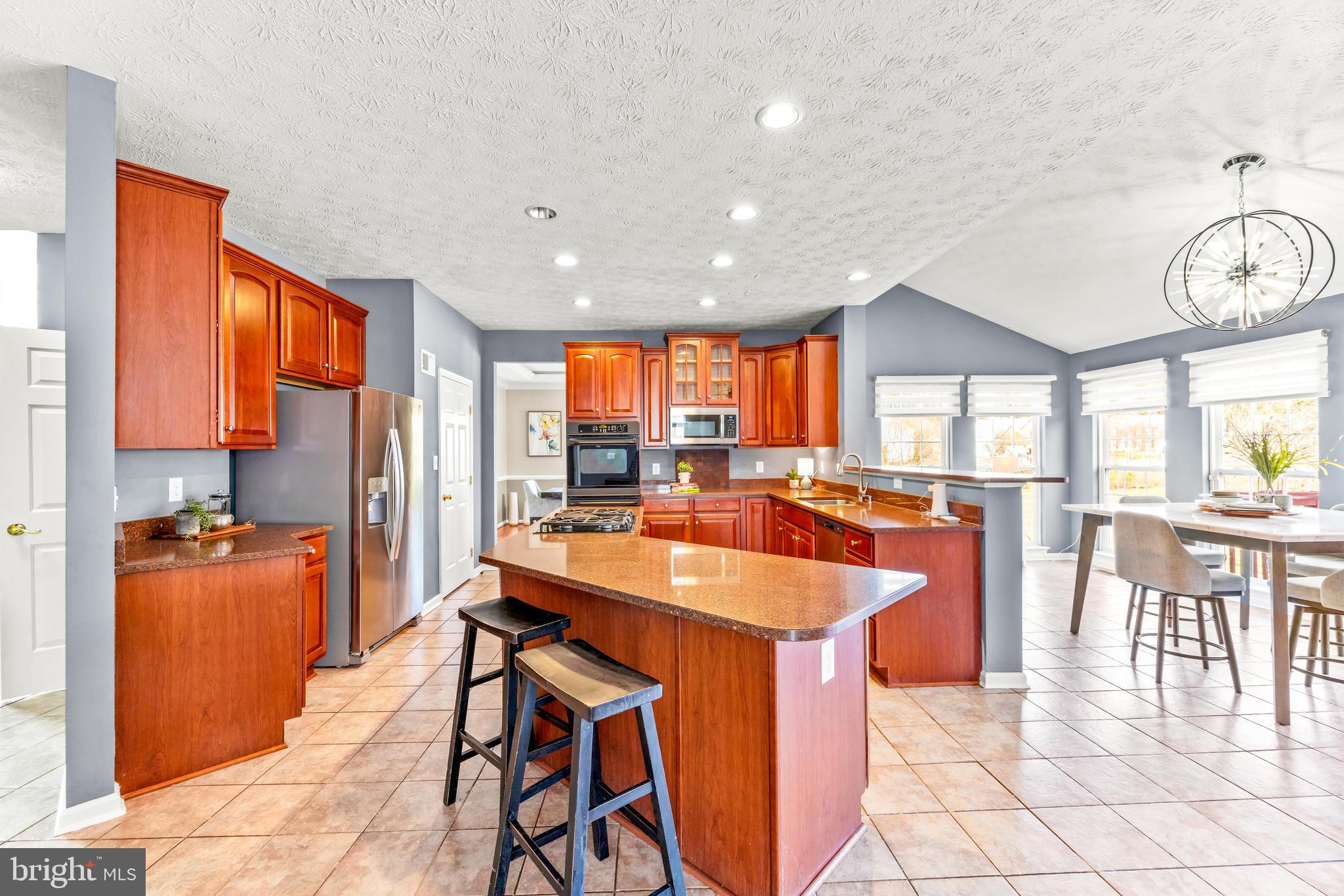 RIDGE FOREST GLEN - Residential