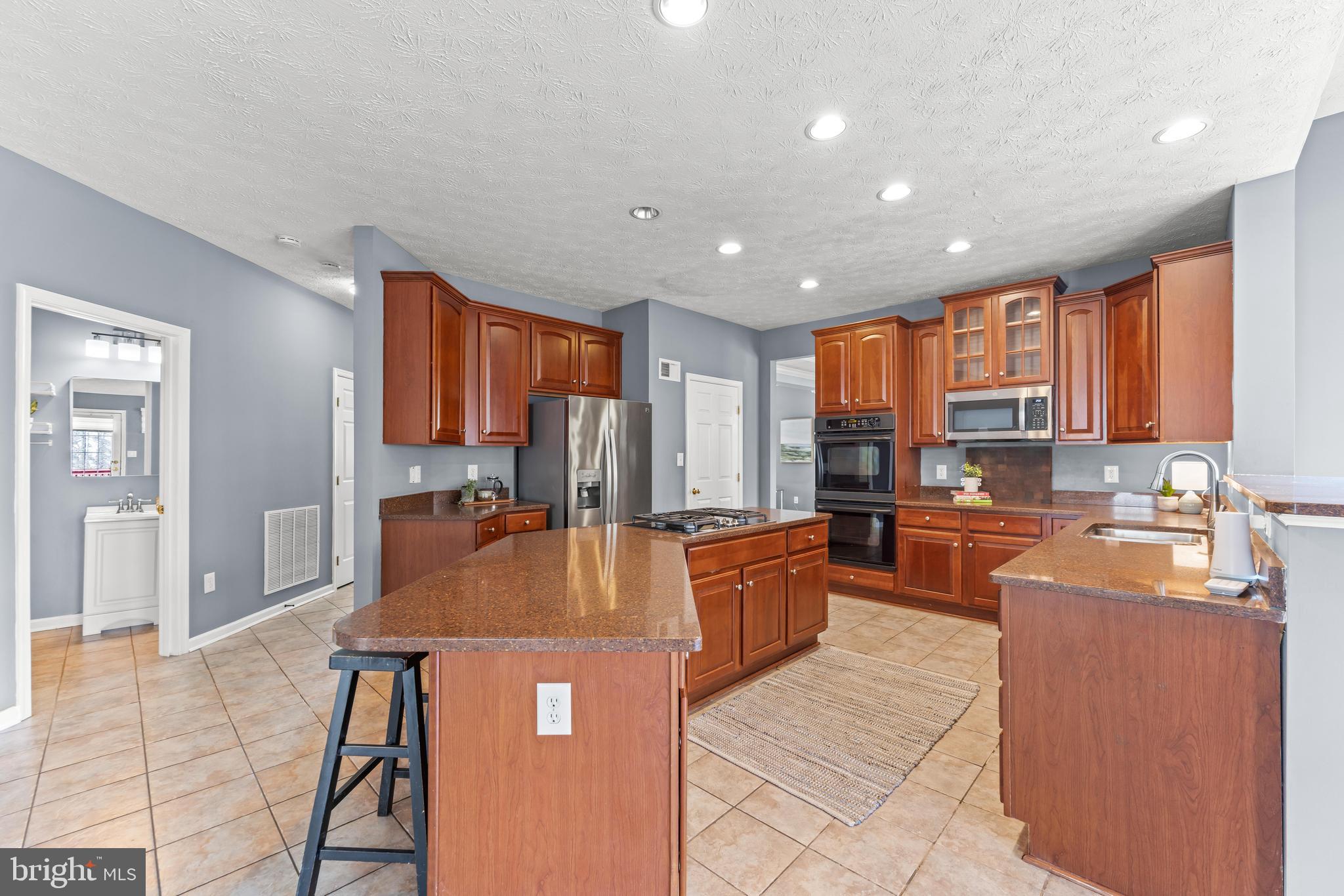 RIDGE FOREST GLEN - Residential