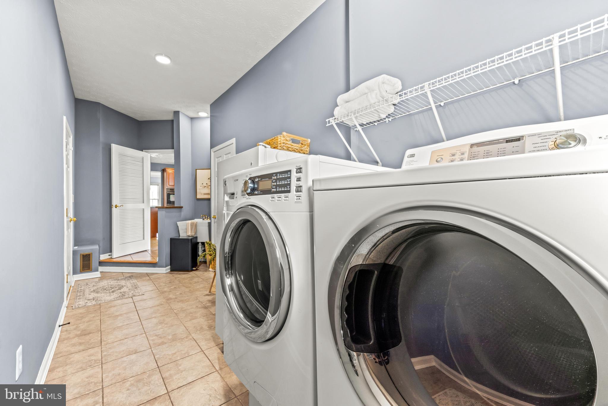 RIDGE FOREST GLEN - Residential