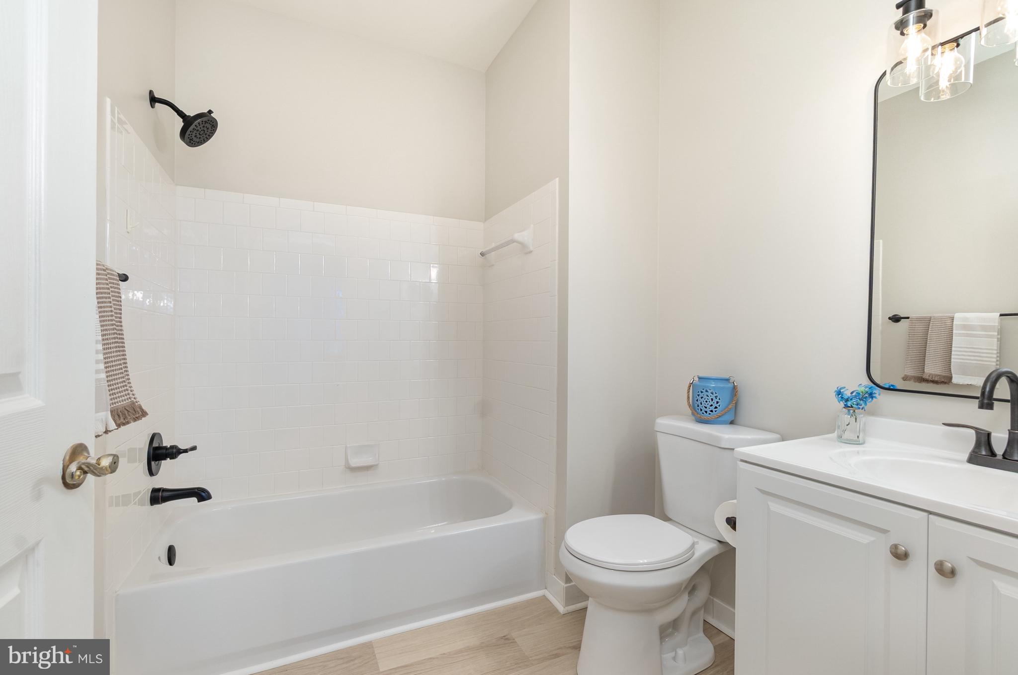 TAYLOR RIDGE CONDOMINIUMS - Residential