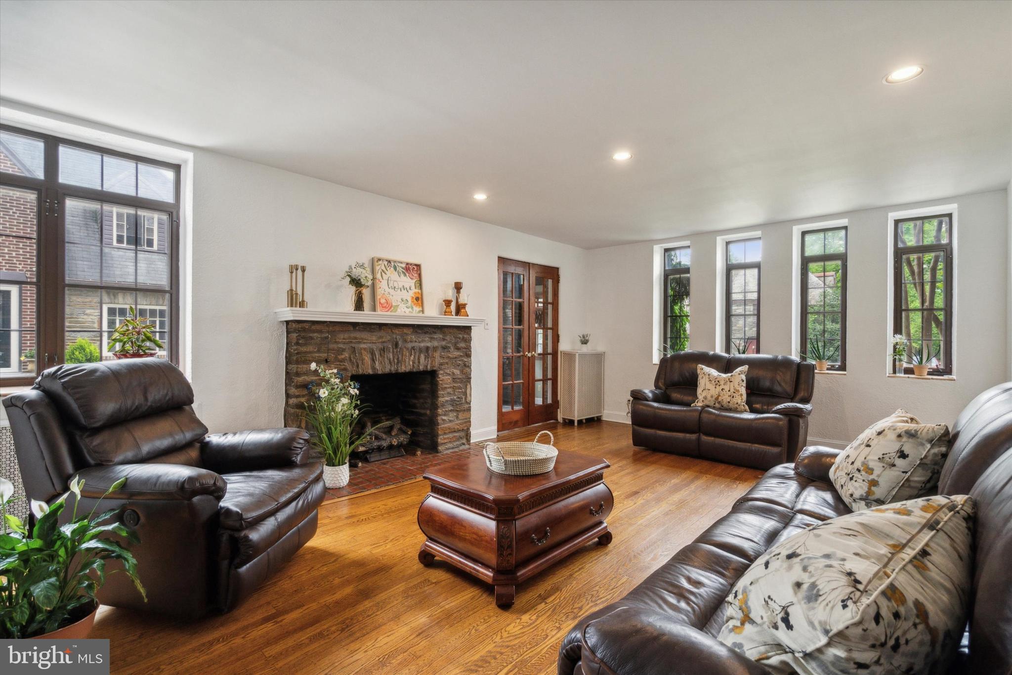 ARONIMINK - Residential