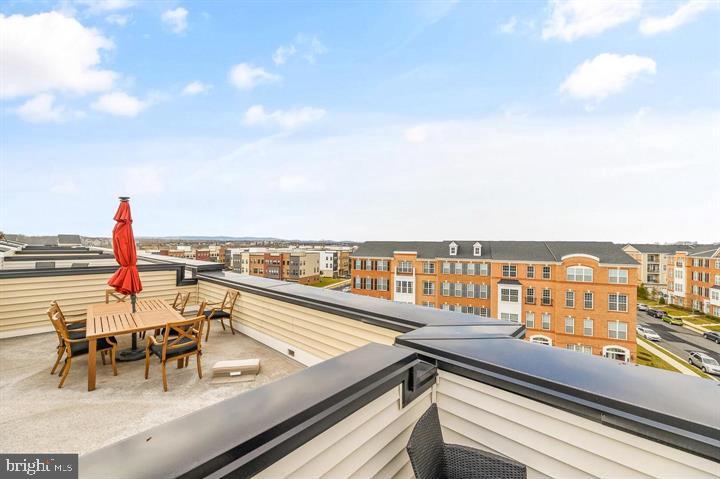 LOUDOUN VALLEY CARLISLE - Residential Lease