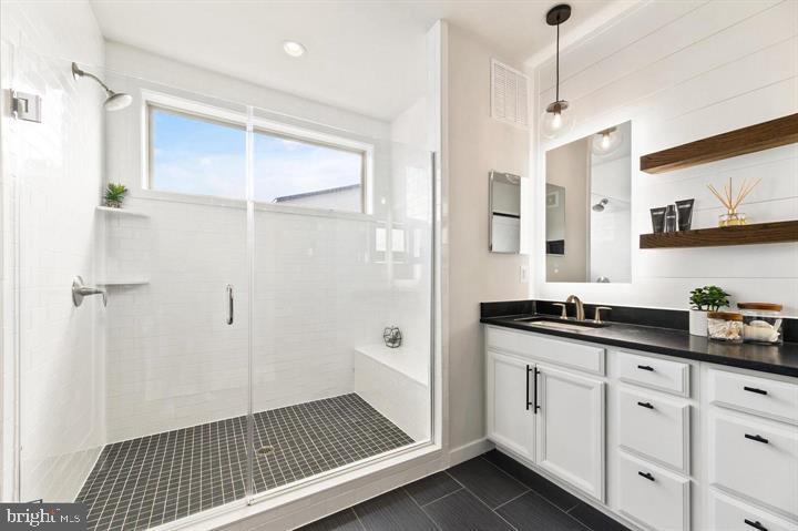 LOUDOUN VALLEY CARLISLE - Residential Lease