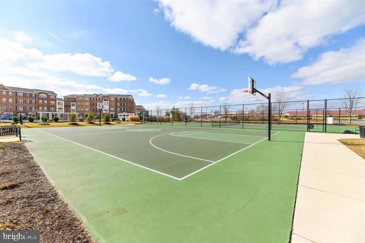 LOUDOUN VALLEY CARLISLE - Residential Lease