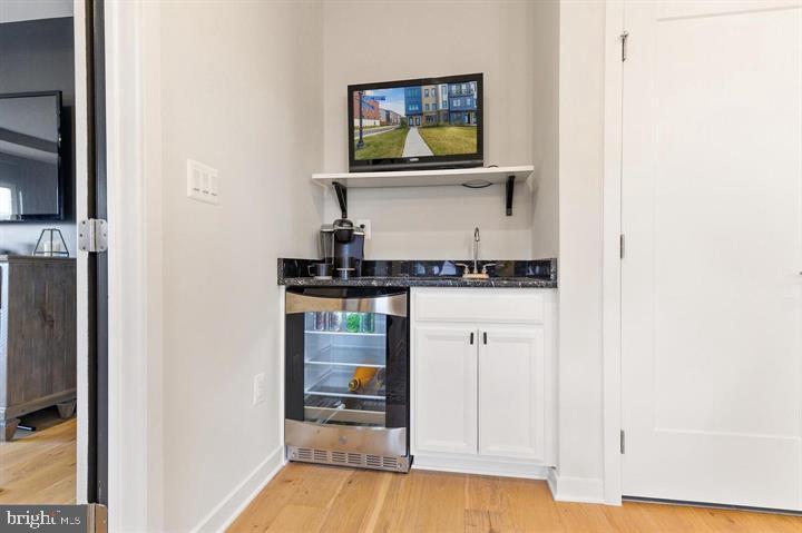 LOUDOUN VALLEY CARLISLE - Residential Lease