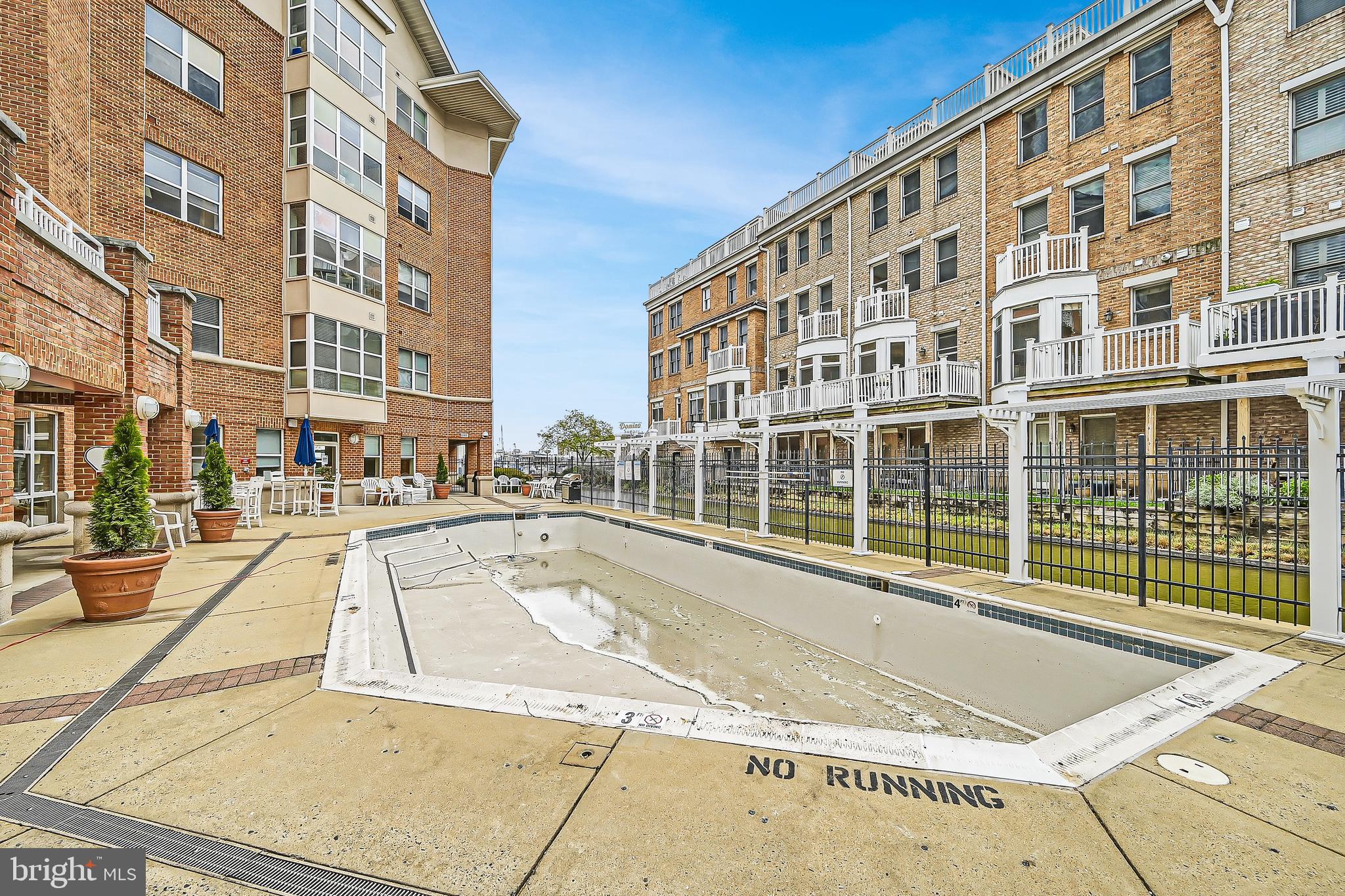 INNER HARBOR - Residential