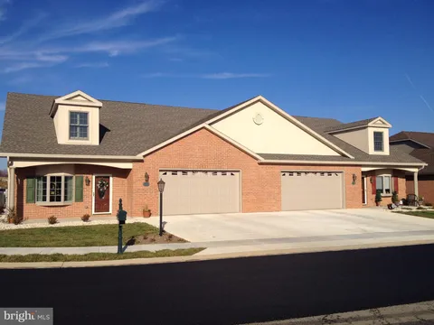 13348 Diamond Pointe Drive Unit V228, Hagerstown, MD MLS: MDWA2027000