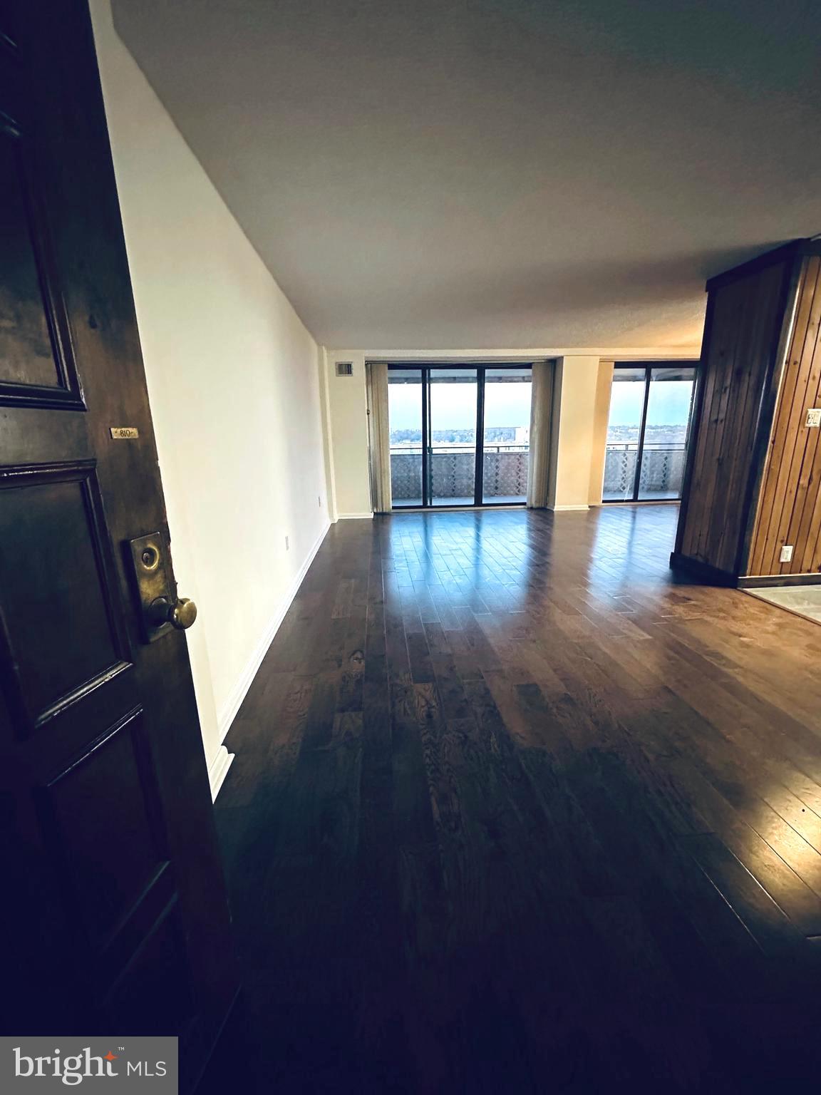 250 S REYNOLDS STREET 810