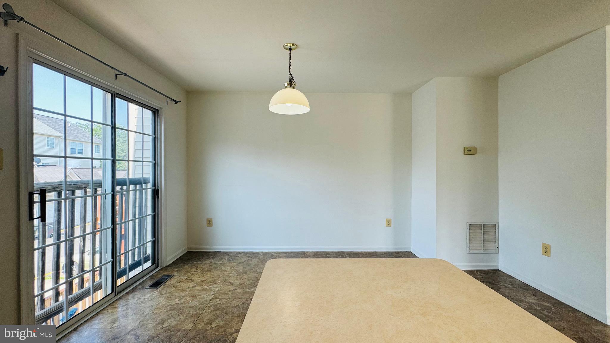 GROVEWOOD - Residential Lease