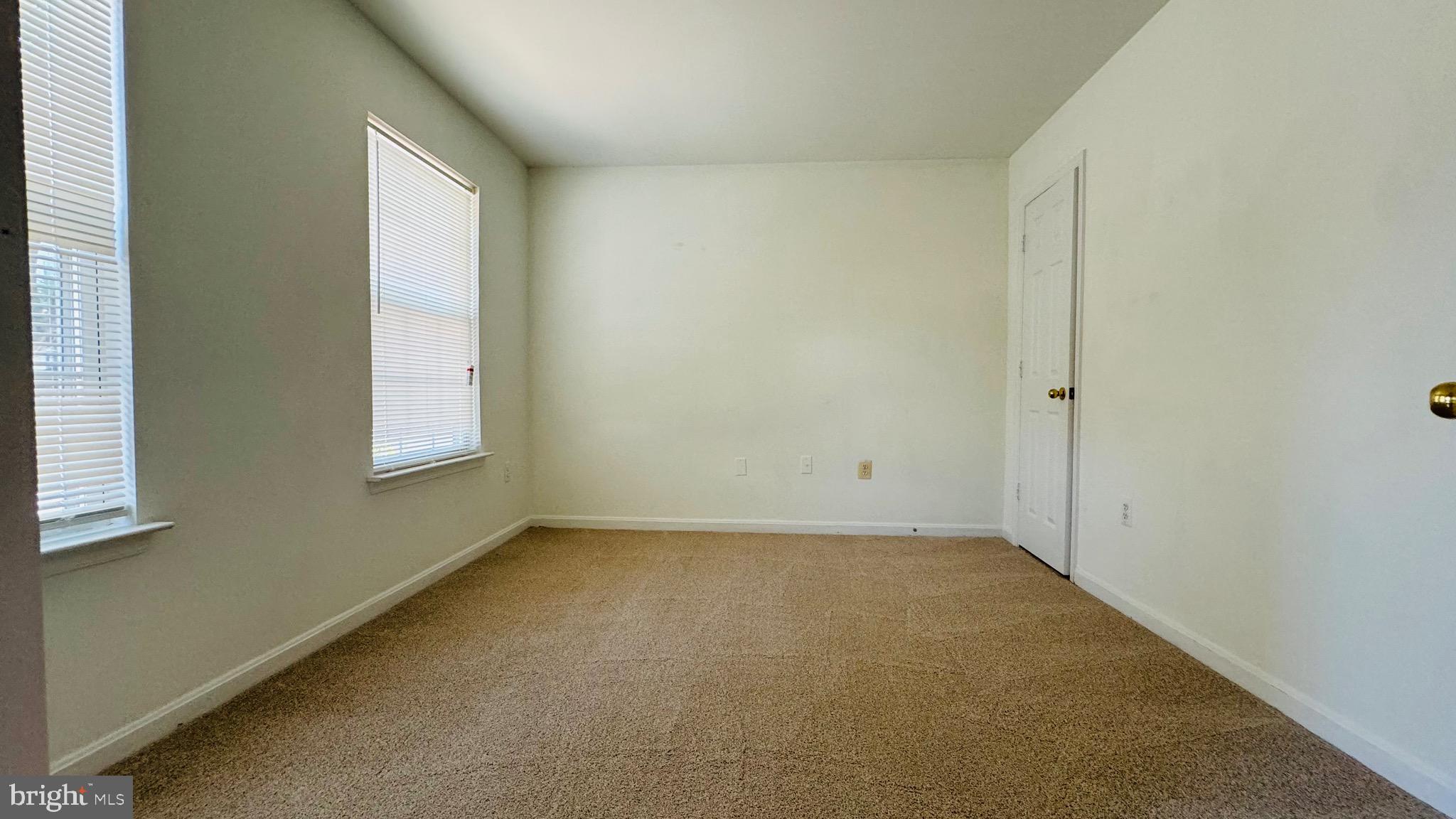 GROVEWOOD - Residential Lease