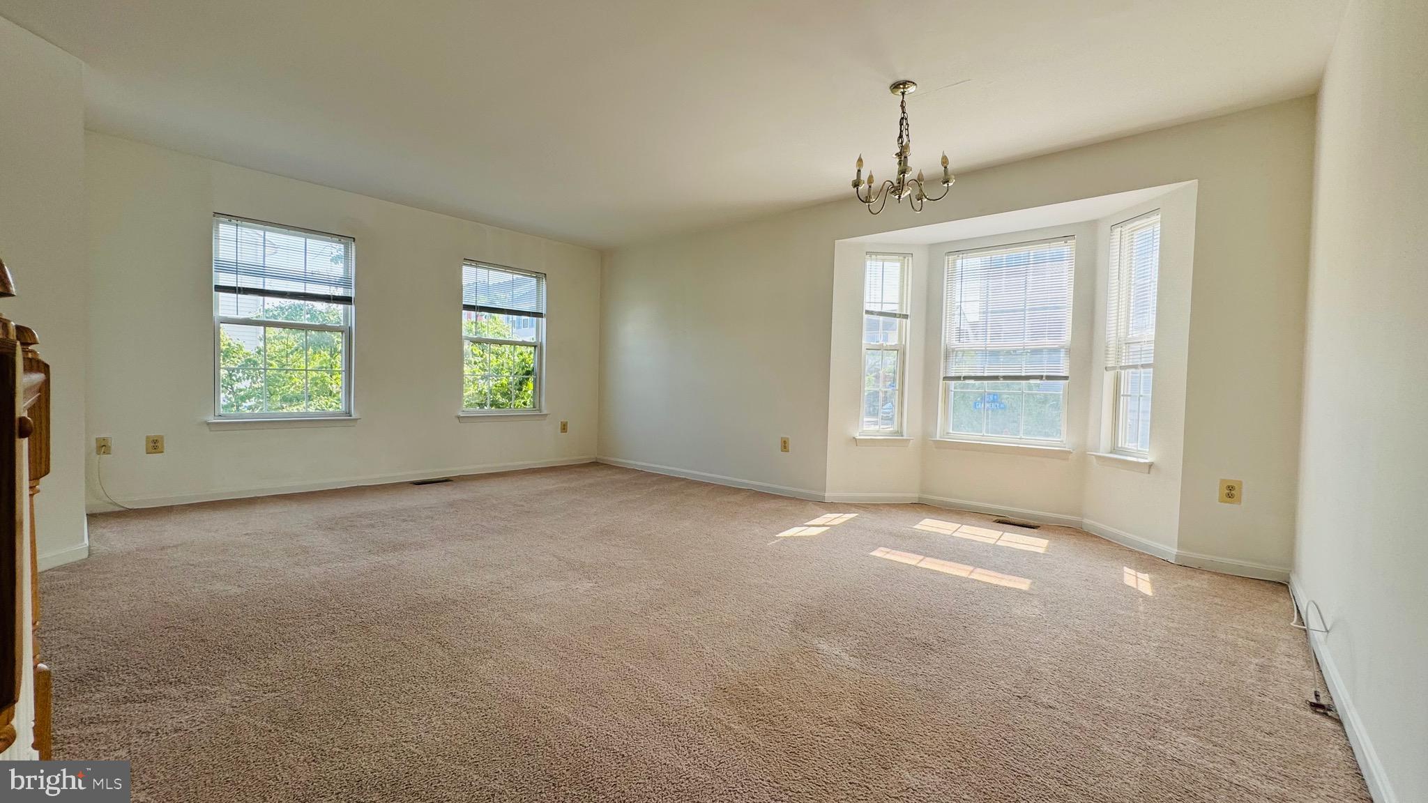 GROVEWOOD - Residential Lease