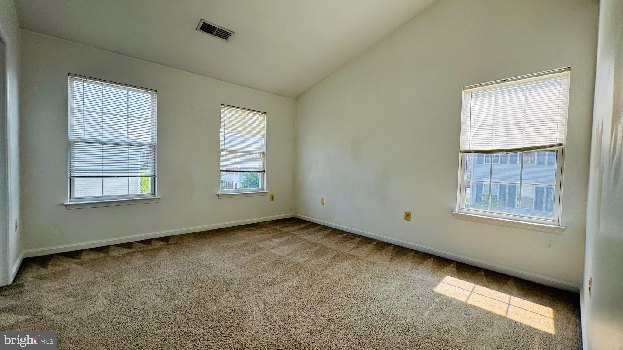 GROVEWOOD - Residential Lease