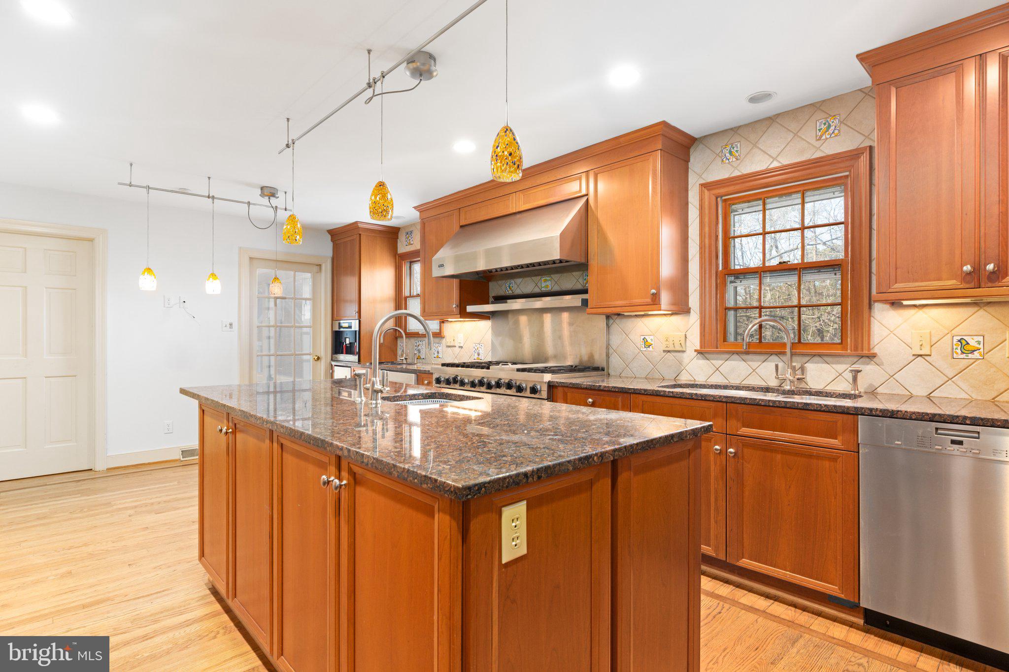 WOODLAWN - Residential