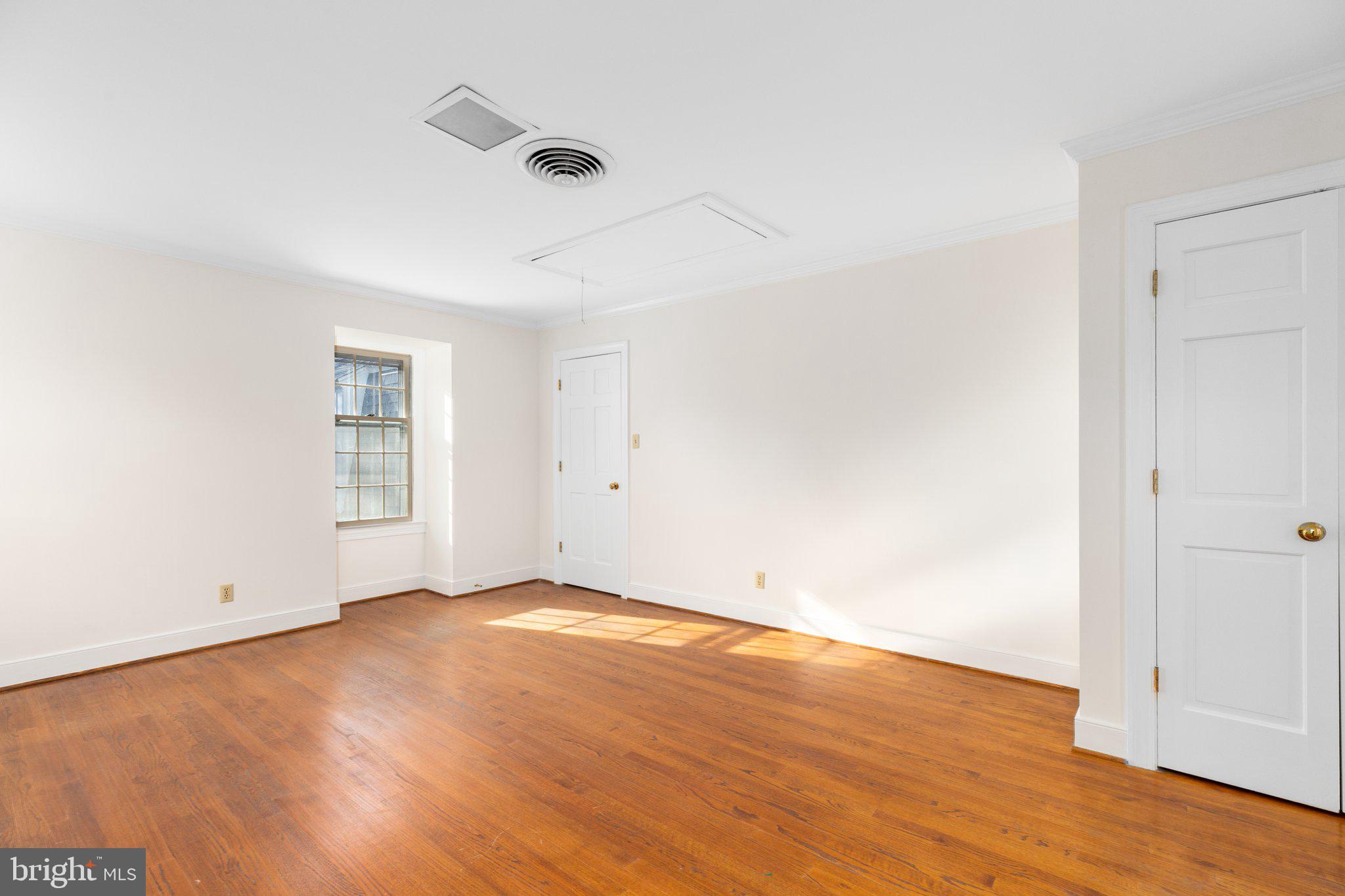 WOODLAWN - Residential