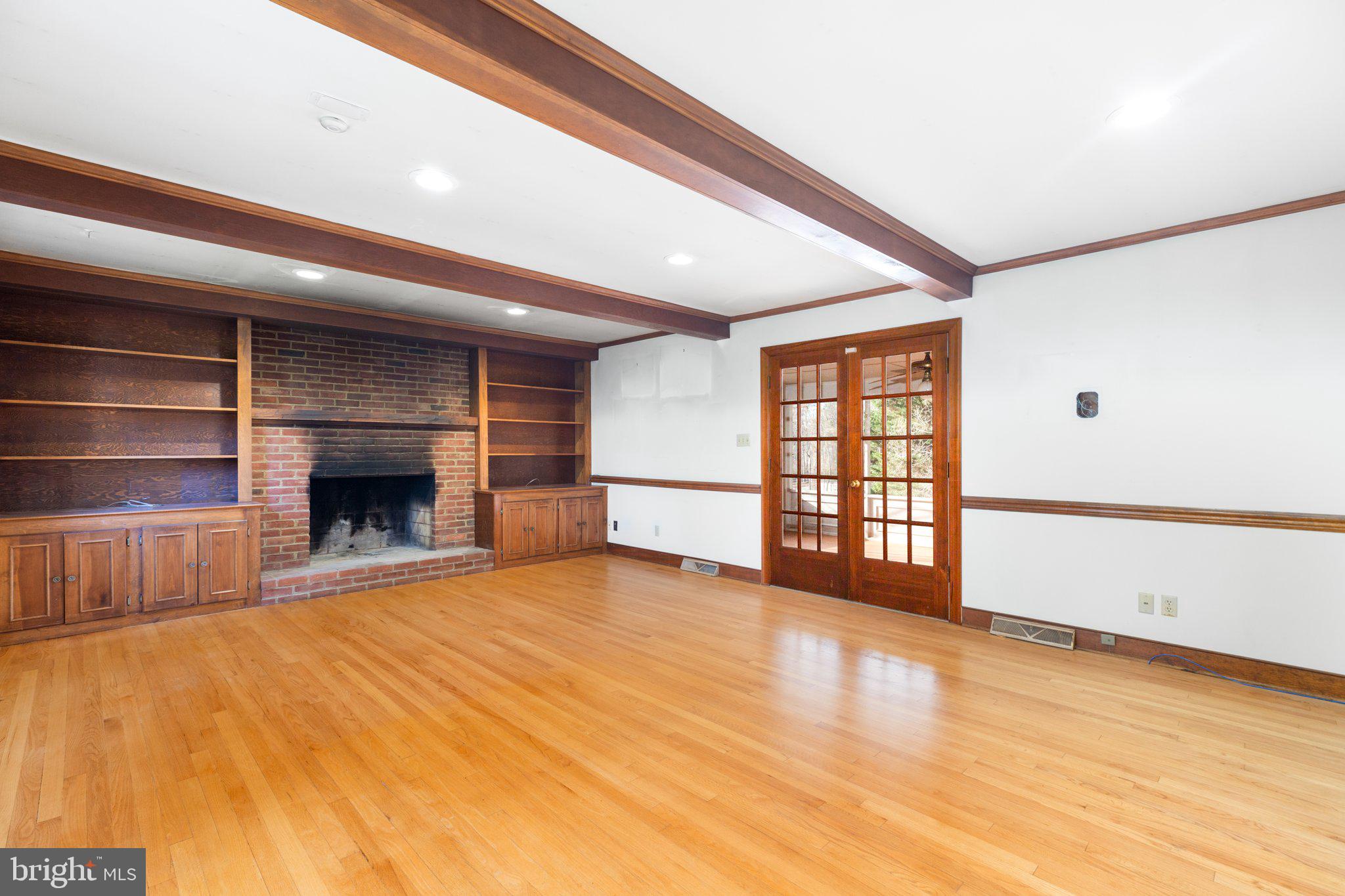 WOODLAWN - Residential