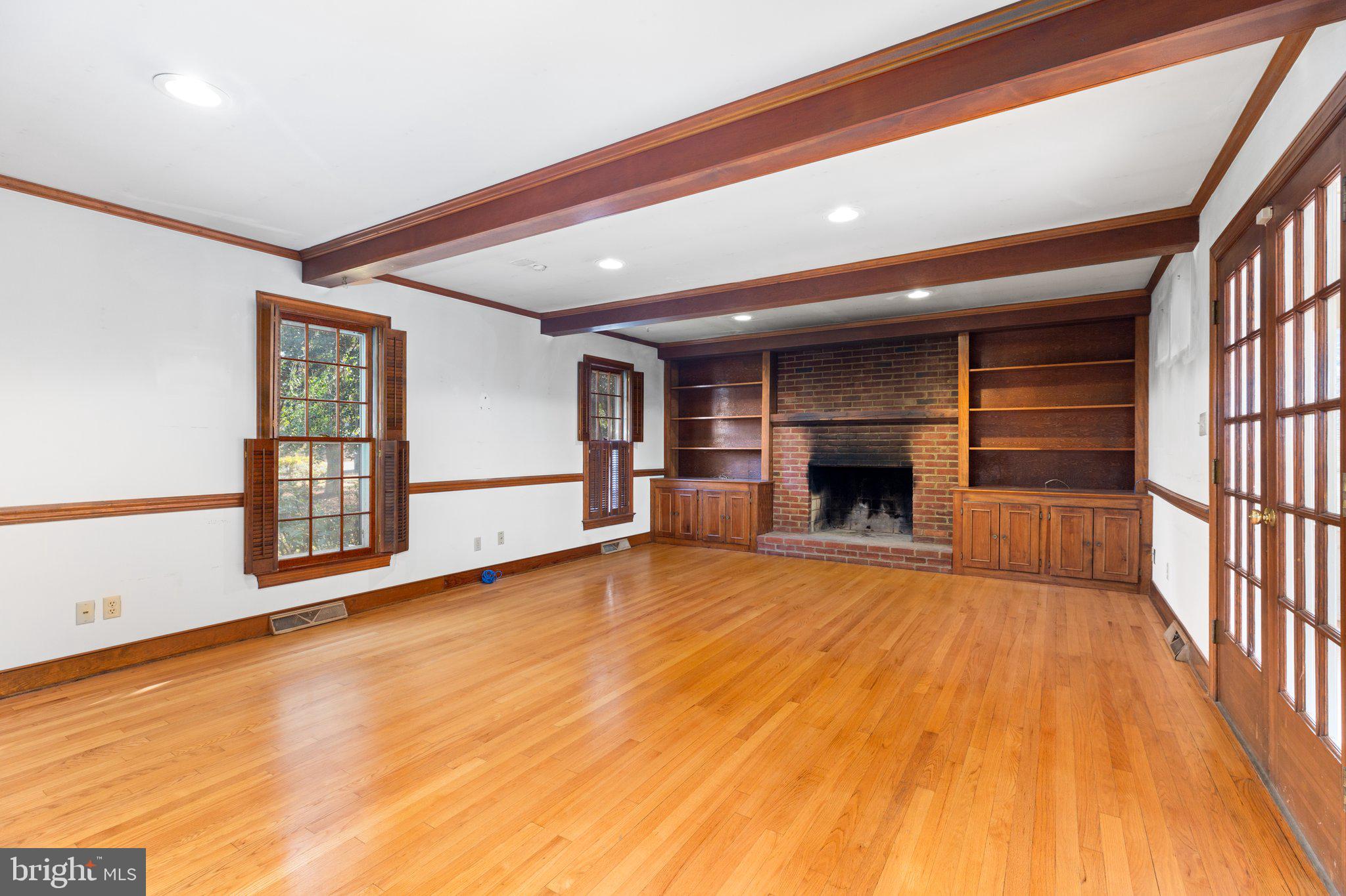 WOODLAWN - Residential